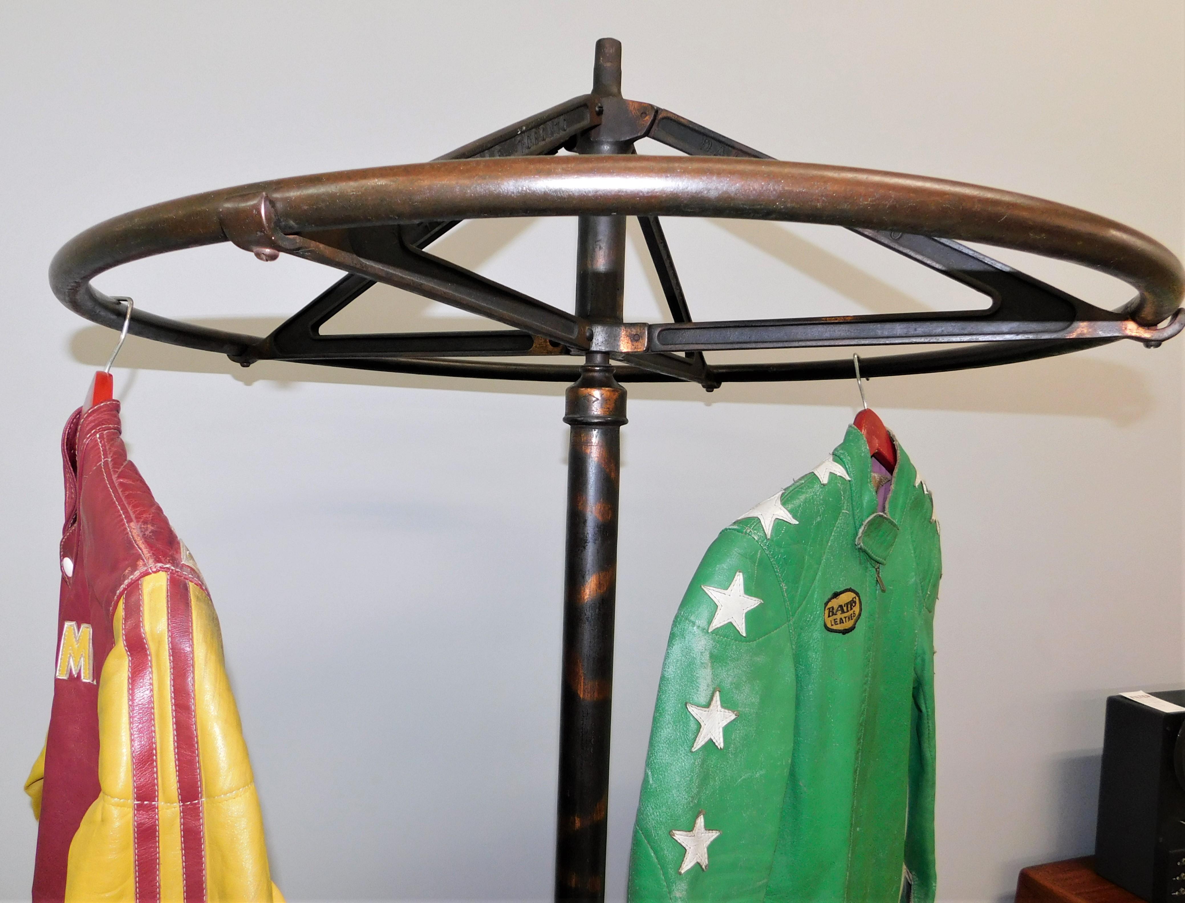 Cast Iron and Japan Steel Revolving Rounder Clothing Coat Rack, circa 1900 7
