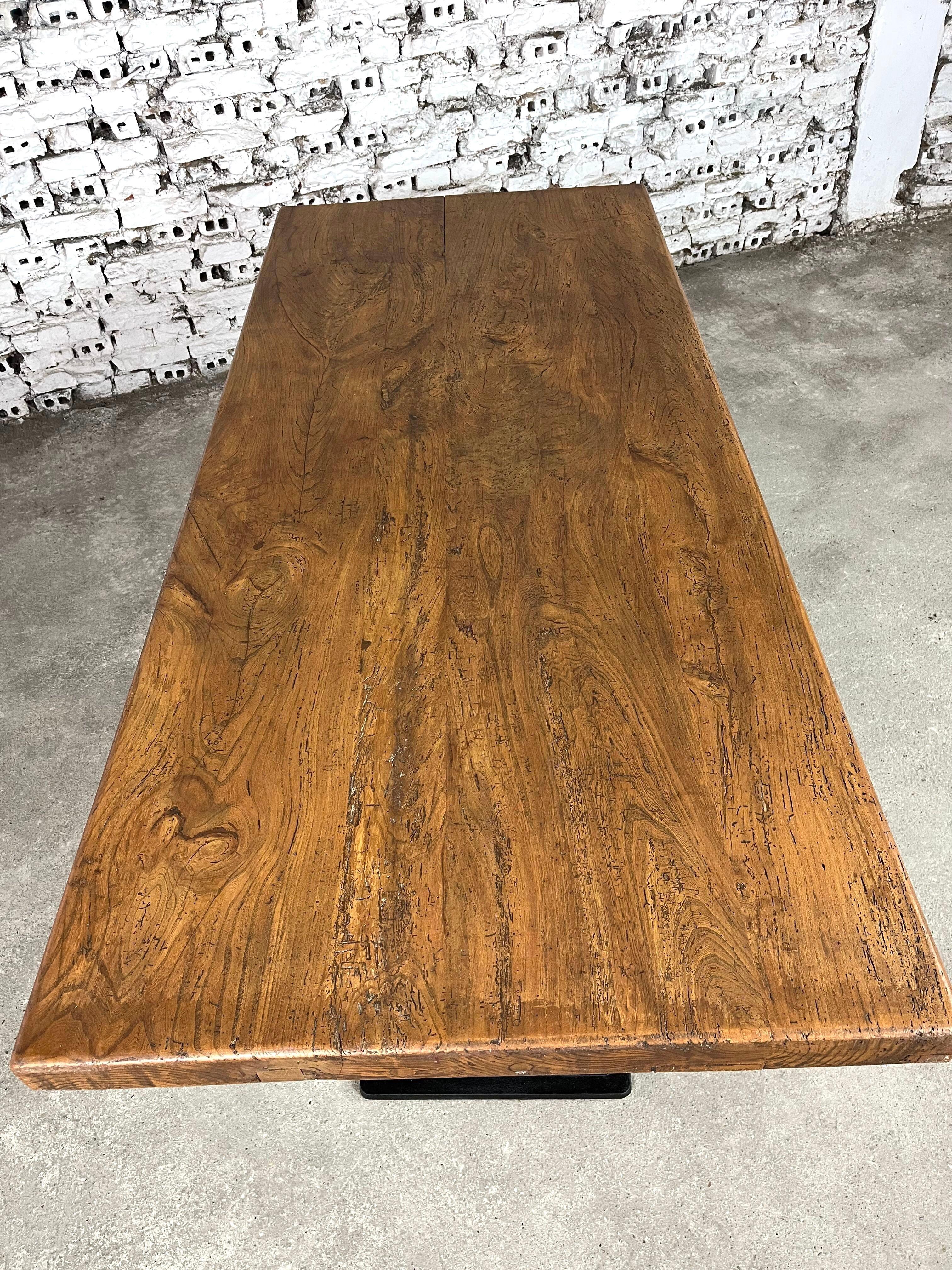 XX secolo Tavolo da pranzo industriale in ghisa e Oak in vendita