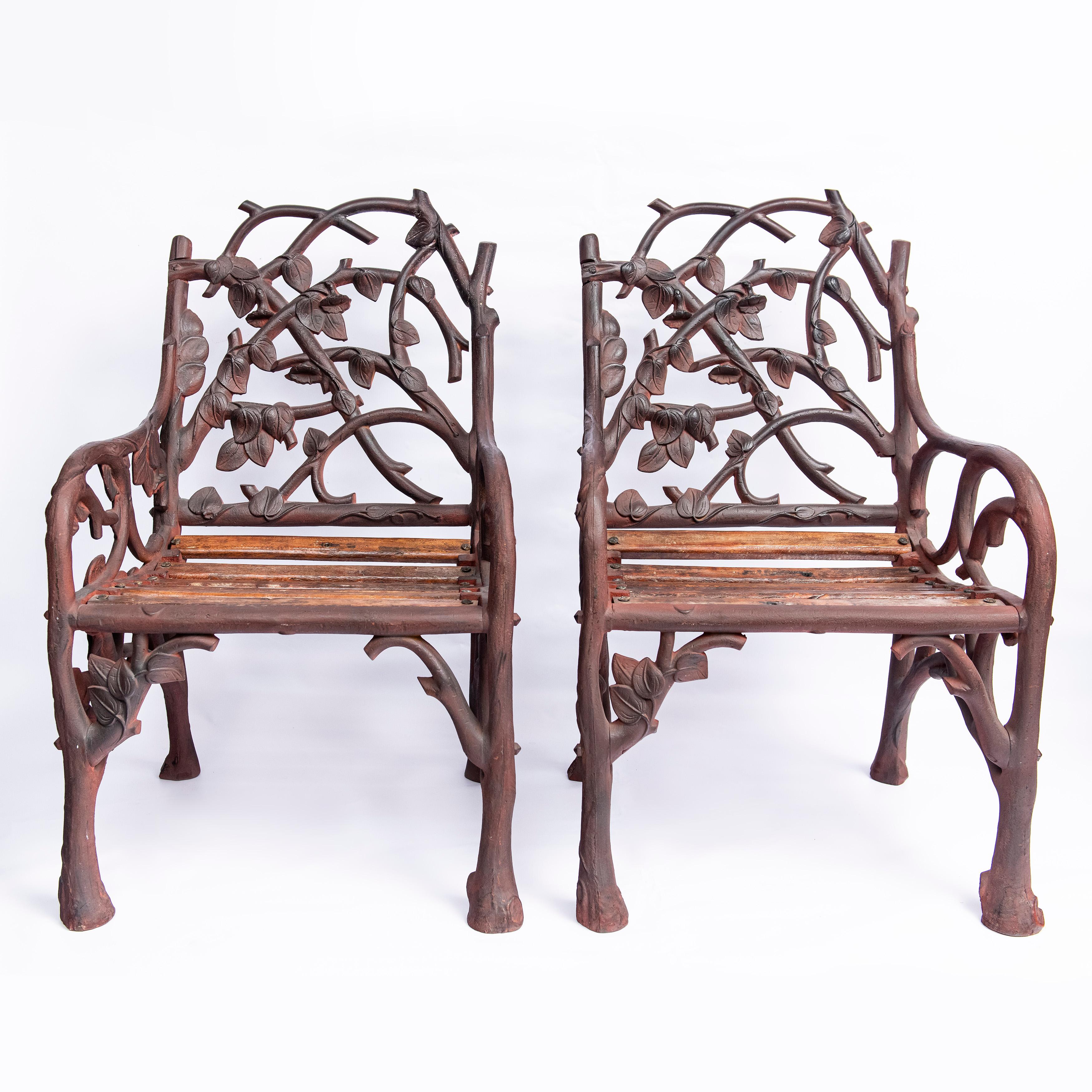 Cast Iron and Wood Garden Furniture Set, England, Late 19th Century In Good Condition For Sale In Buenos Aires, Buenos Aires