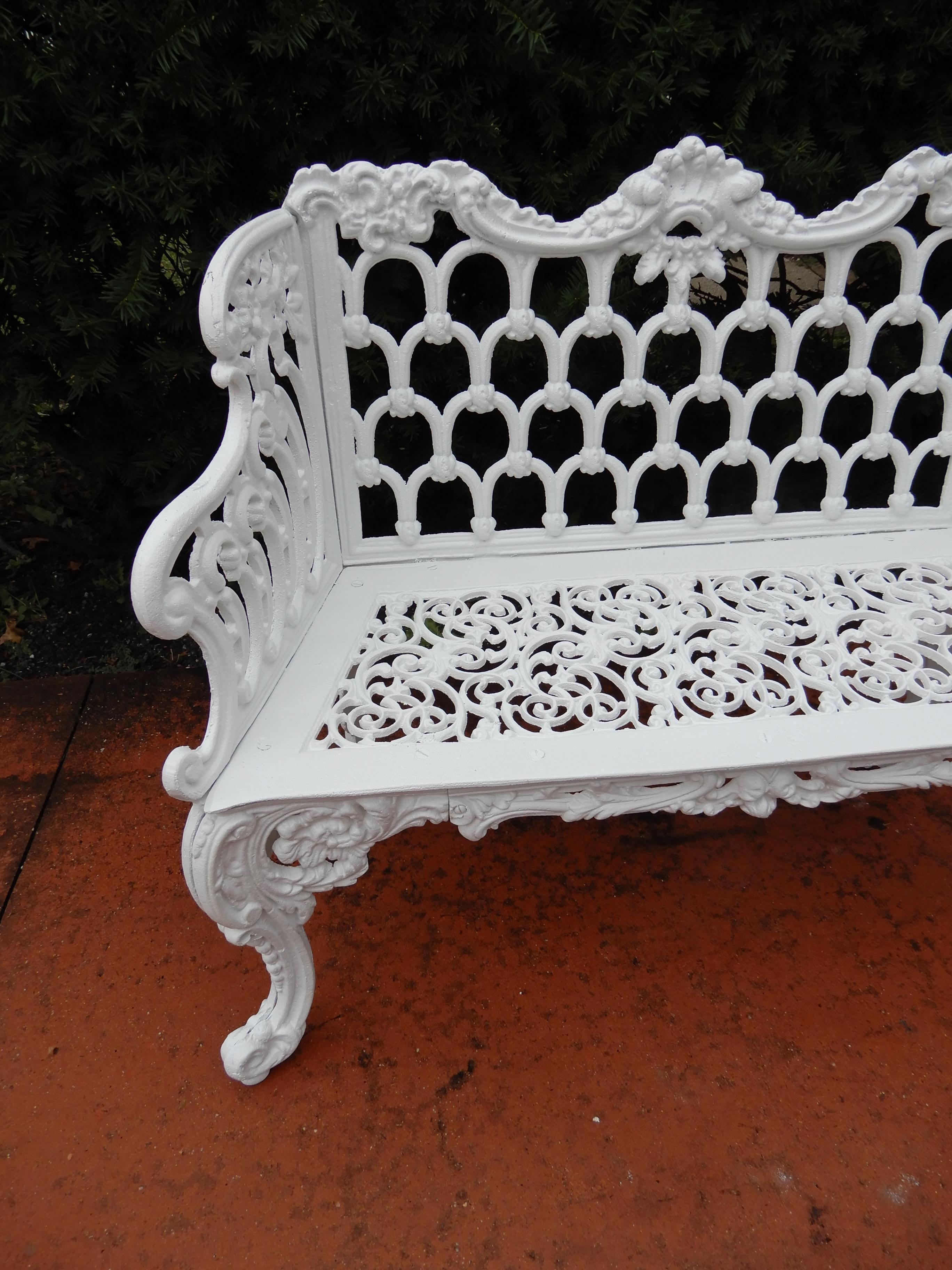 Cast Iron Antique Gothic White House Garden Benches (Eisen)