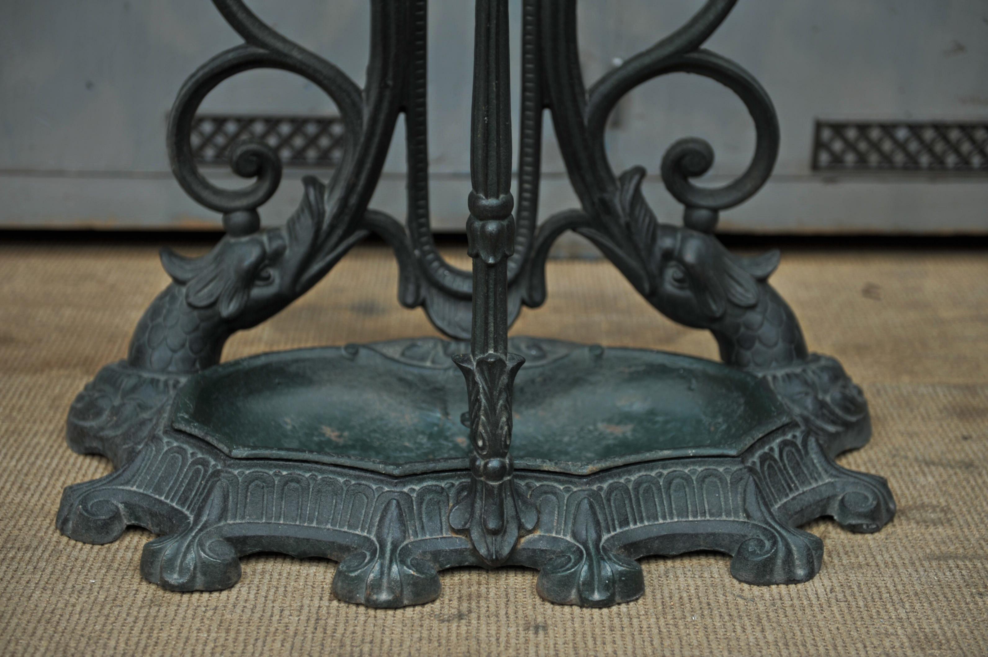 Cast Iron Art Nouveau Style Coat Rack and Umbrella Stand In Good Condition For Sale In Roubaix, FR