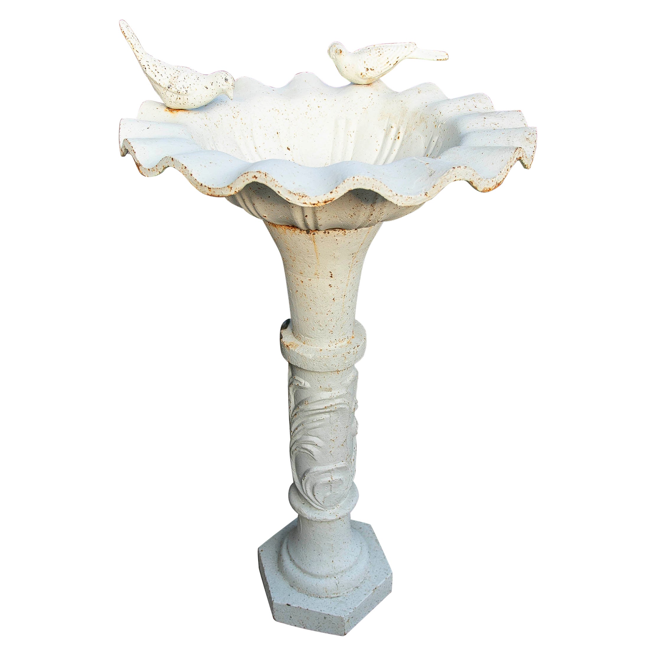 Cast Iron Birdbath with Wavy Rim and Decorative Birds