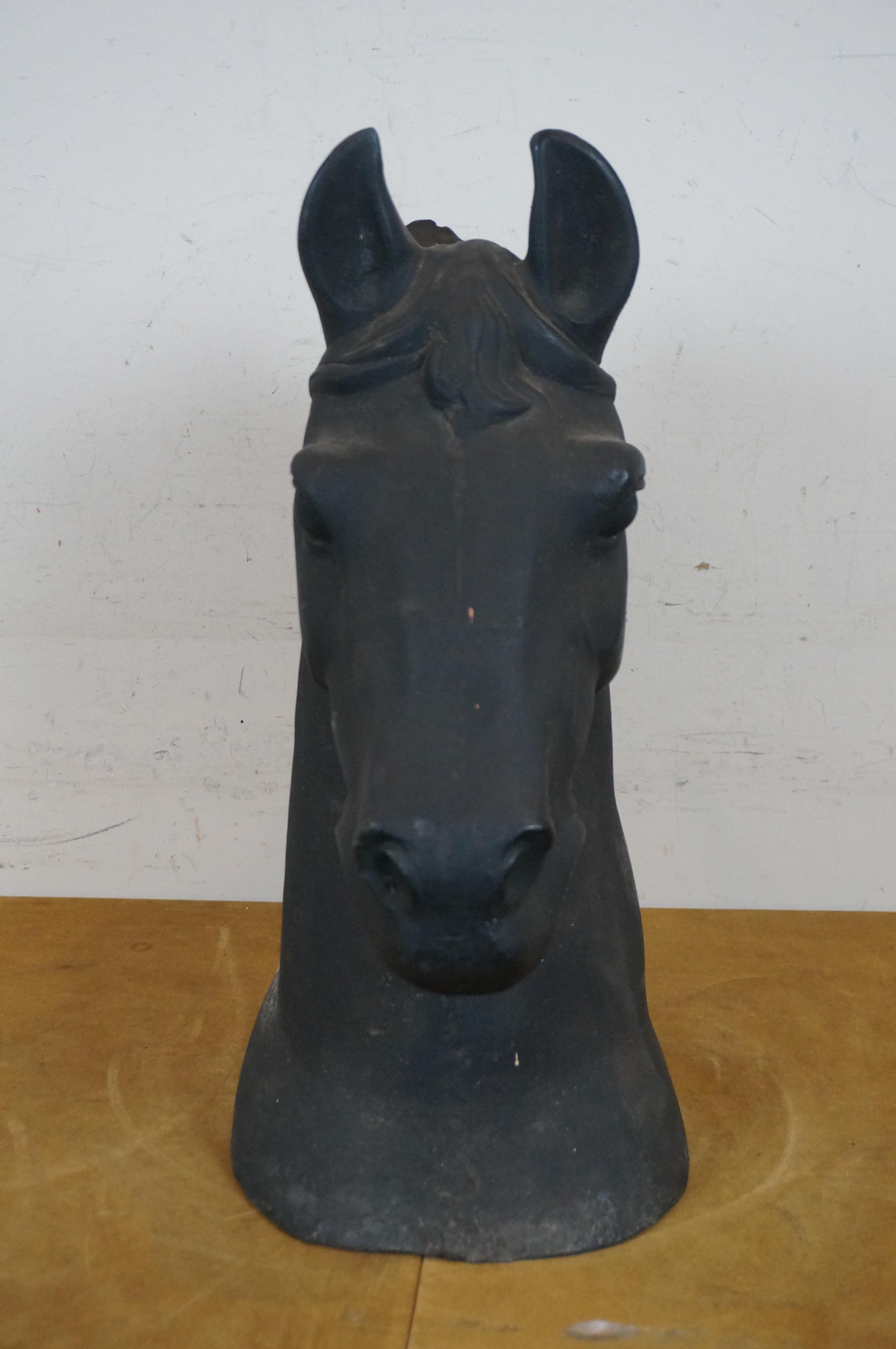 Escultura de hierro fundido con cabeza de caballo negro Estatua de busto 19 pulgadas siglo XX