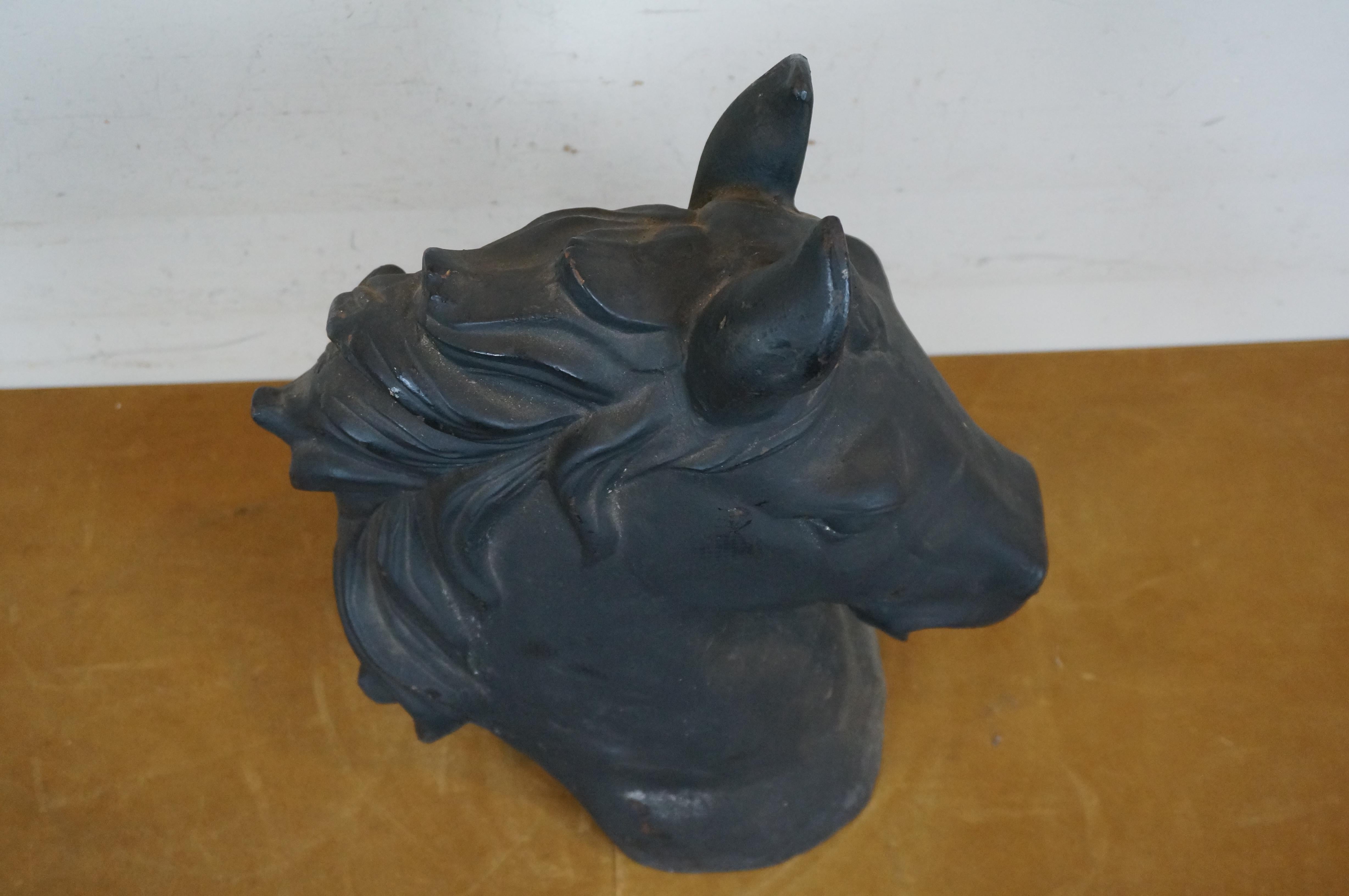 Escultura de hierro fundido con cabeza de caballo negro Estatua de busto 19 pulgadas Hierro