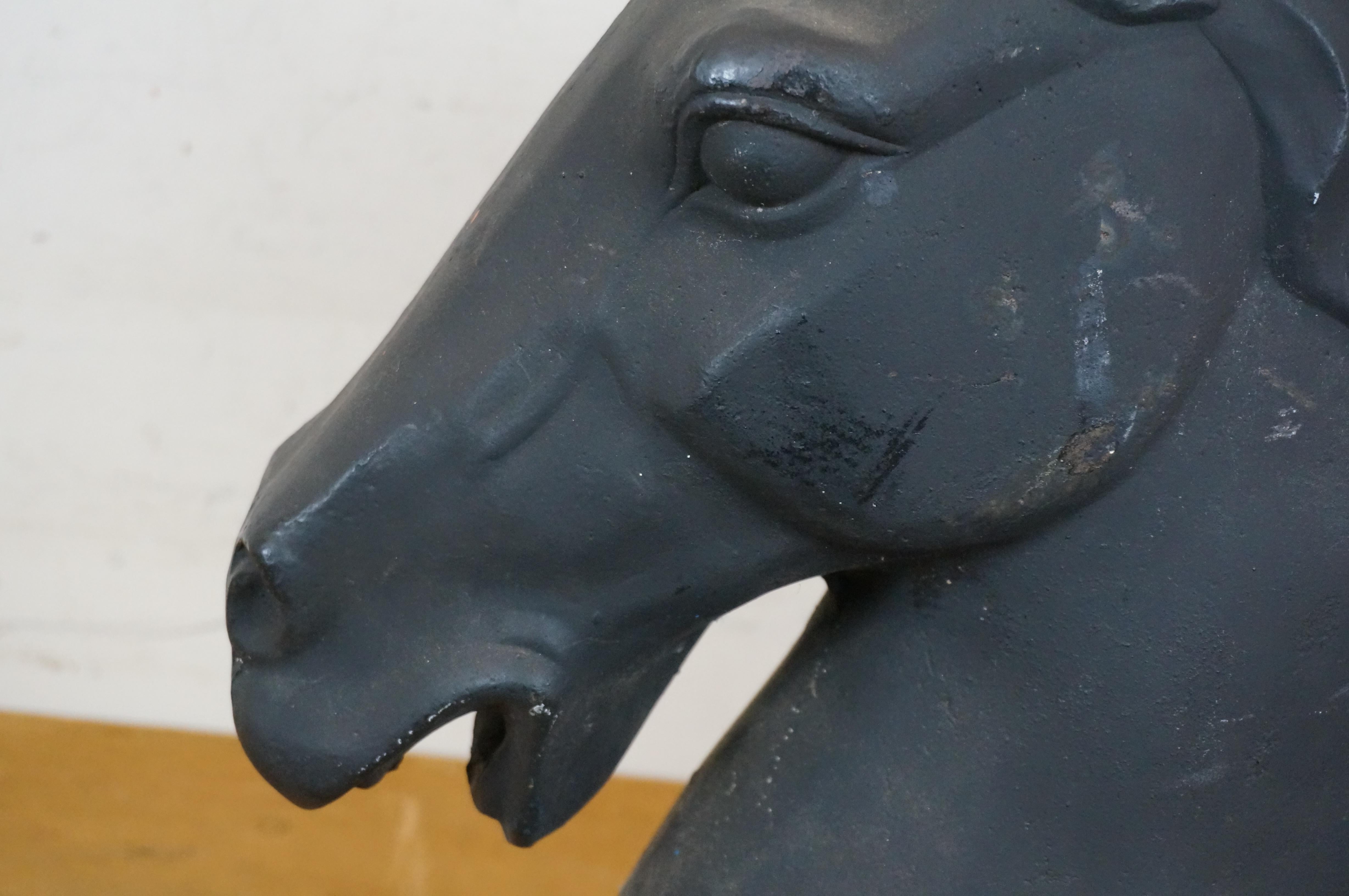 Escultura de hierro fundido con cabeza de caballo negro Estatua de busto 19 pulgadas 3