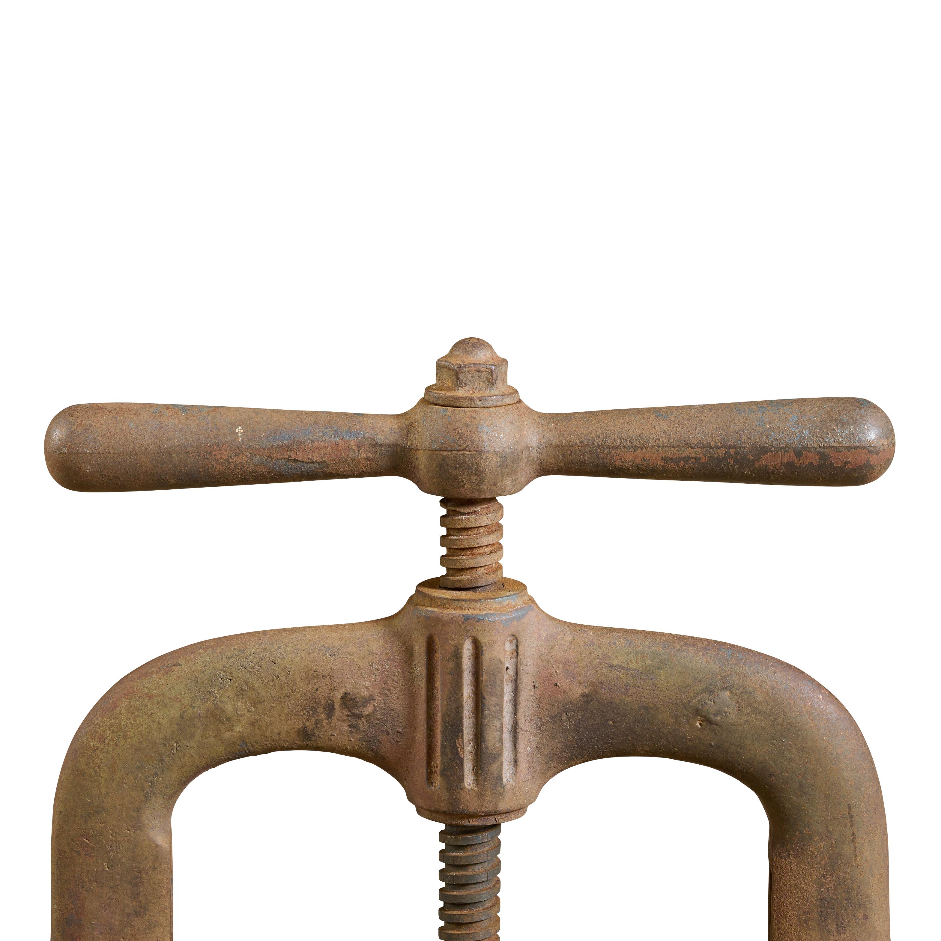 Cast iron book press.

