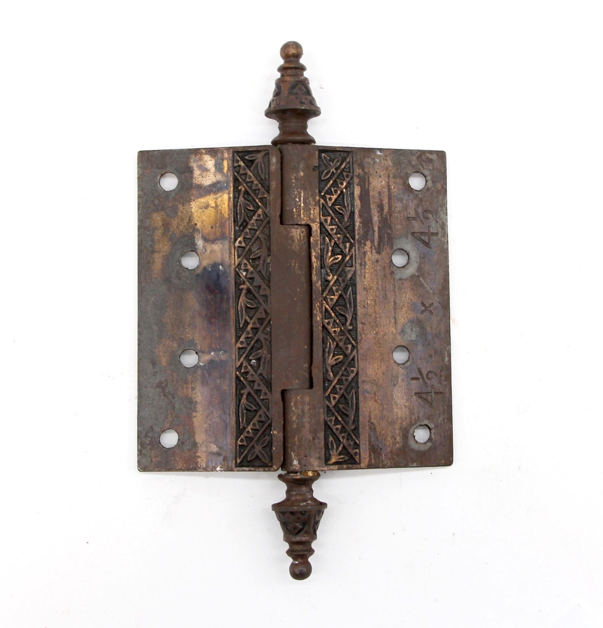 Early 20th century Floral Aesthetic style pintel butt antique door hinge with steeple tips and two knuckles. Small quantity available at time of posting. Priced each. Please inquire. Measures: 4.5 x 4.5. Please note, this item is located in our