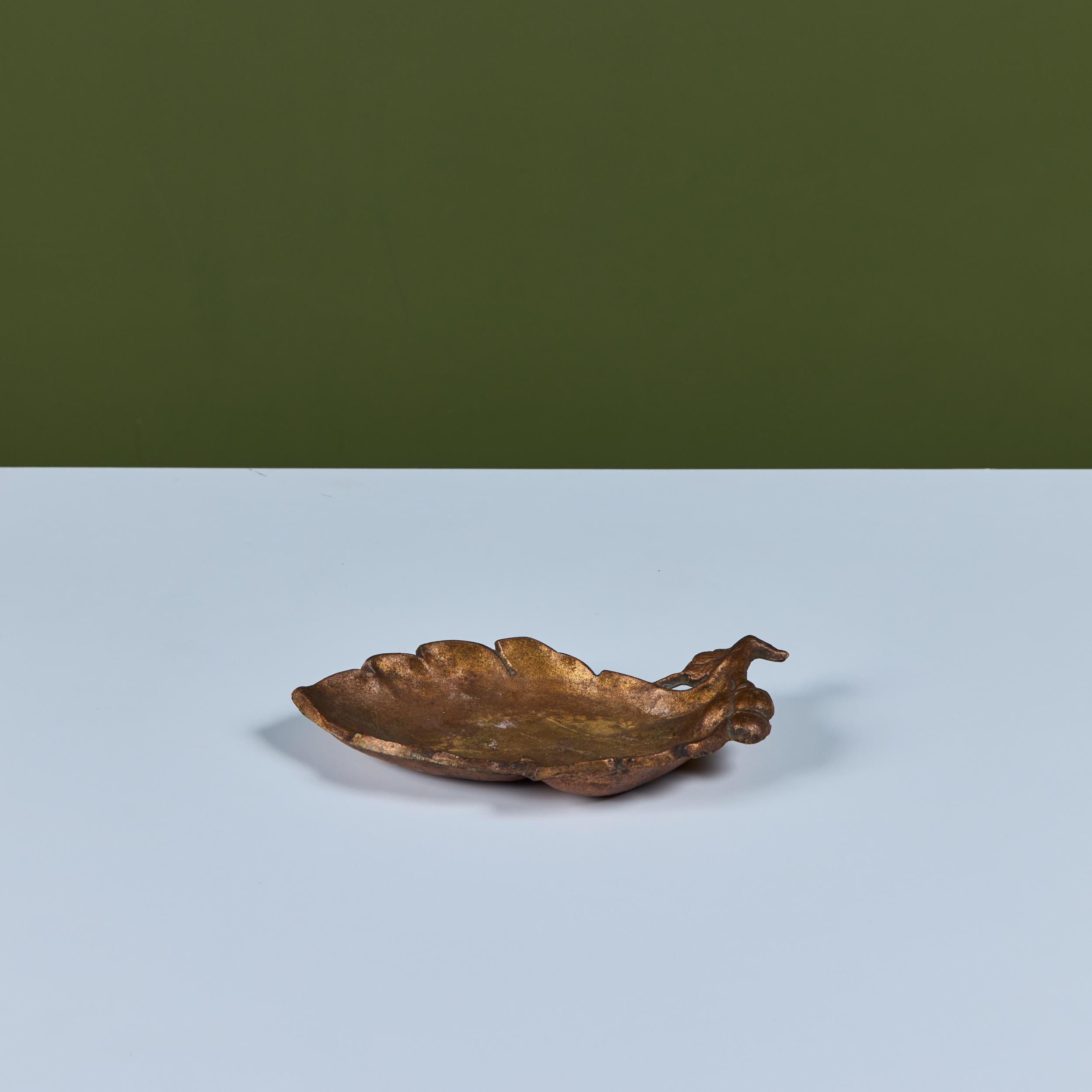 Cuivre Plat en fonte à feuilles de cuivre en vente