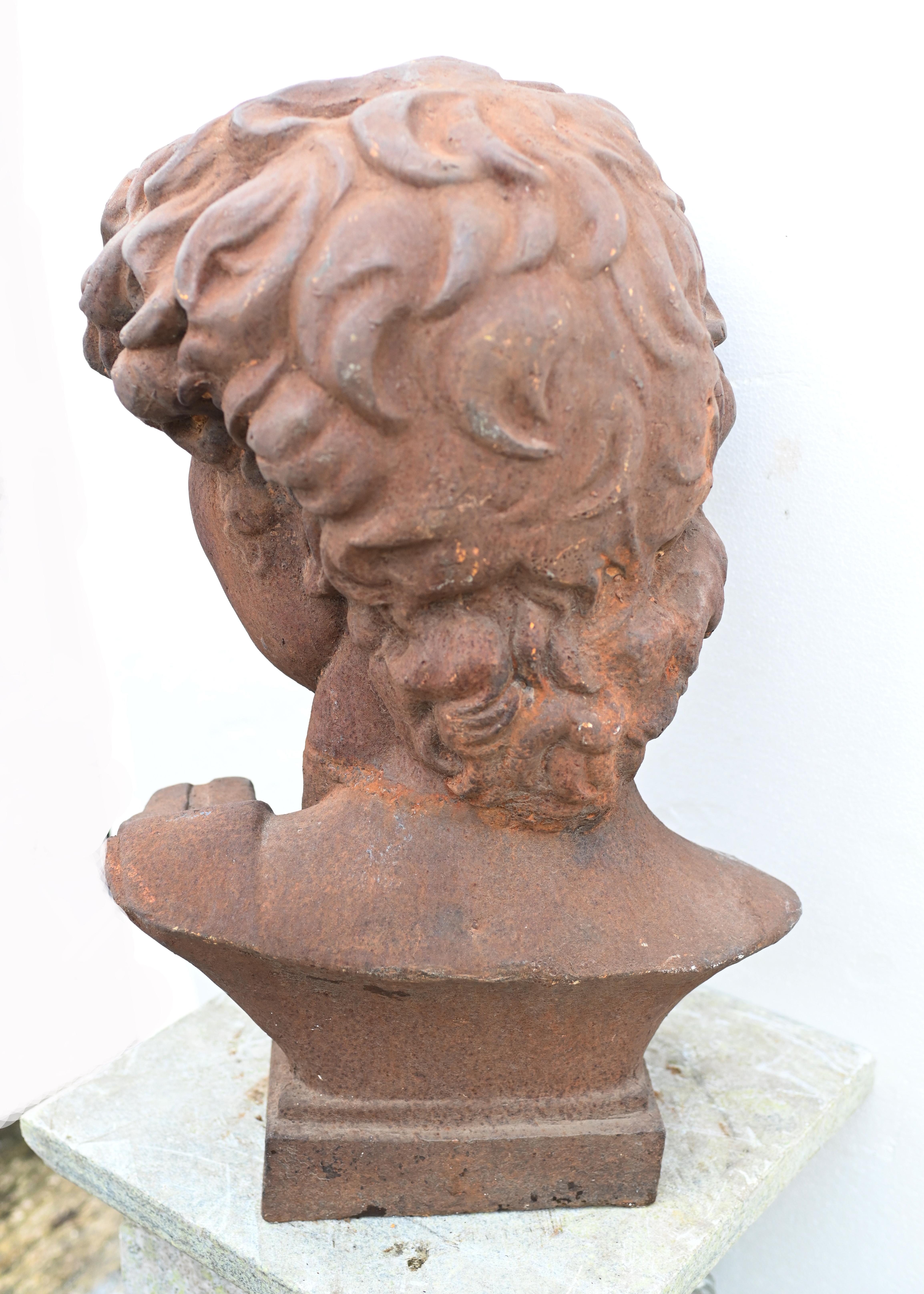 Buste en fonte de David d'après Michel-Ange Art de jardin en vente 3