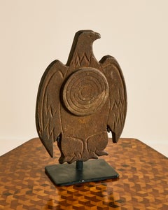 Skulptur „Adler im Bullauge“ aus Gusseisen