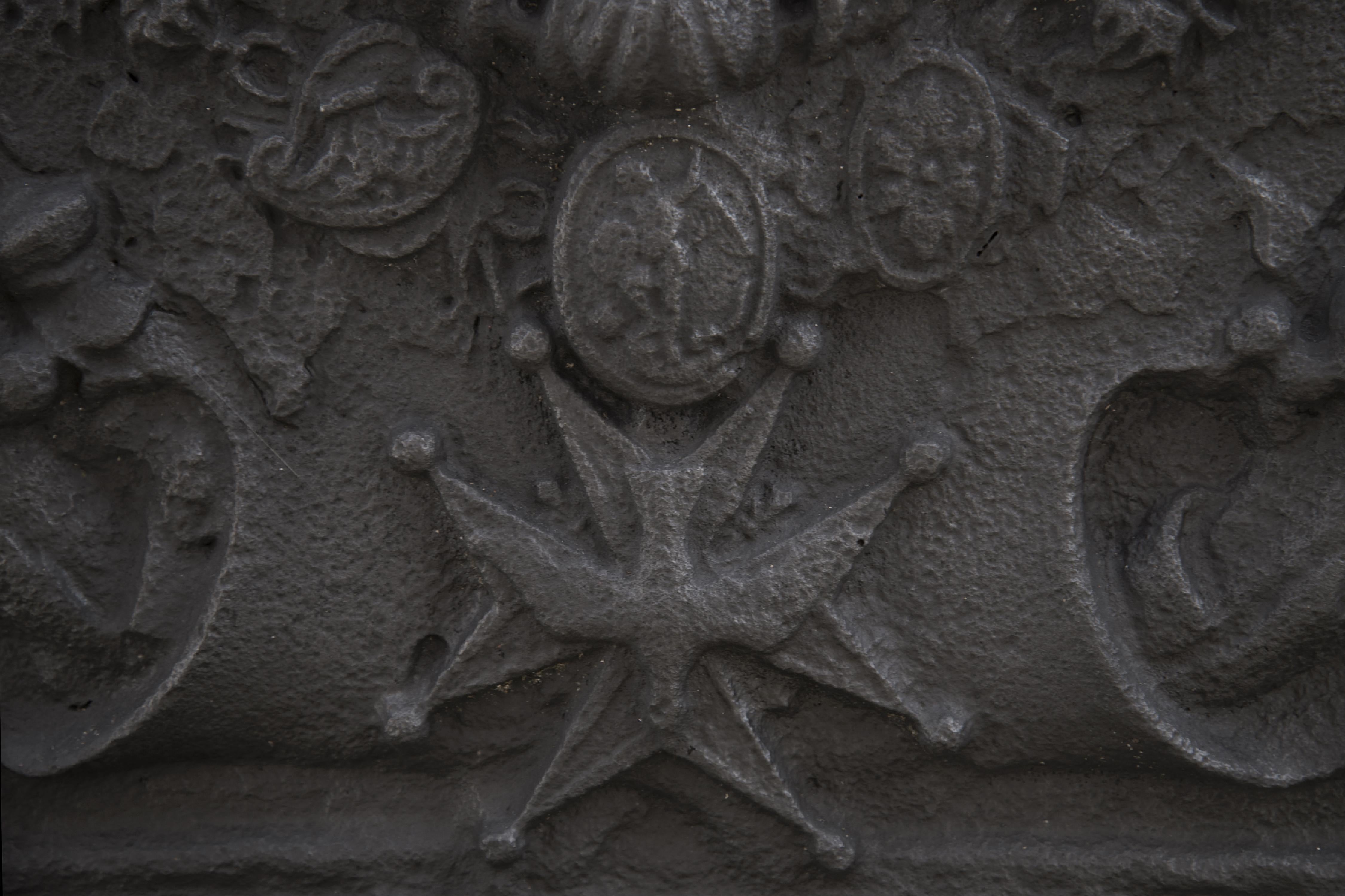 Cast iron fireback with the coat of arms of Colbert, marquis de Seignelay 3