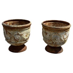 Cast Iron French Classical Round Pot Belly Outdoor Garden Planter, a Pair