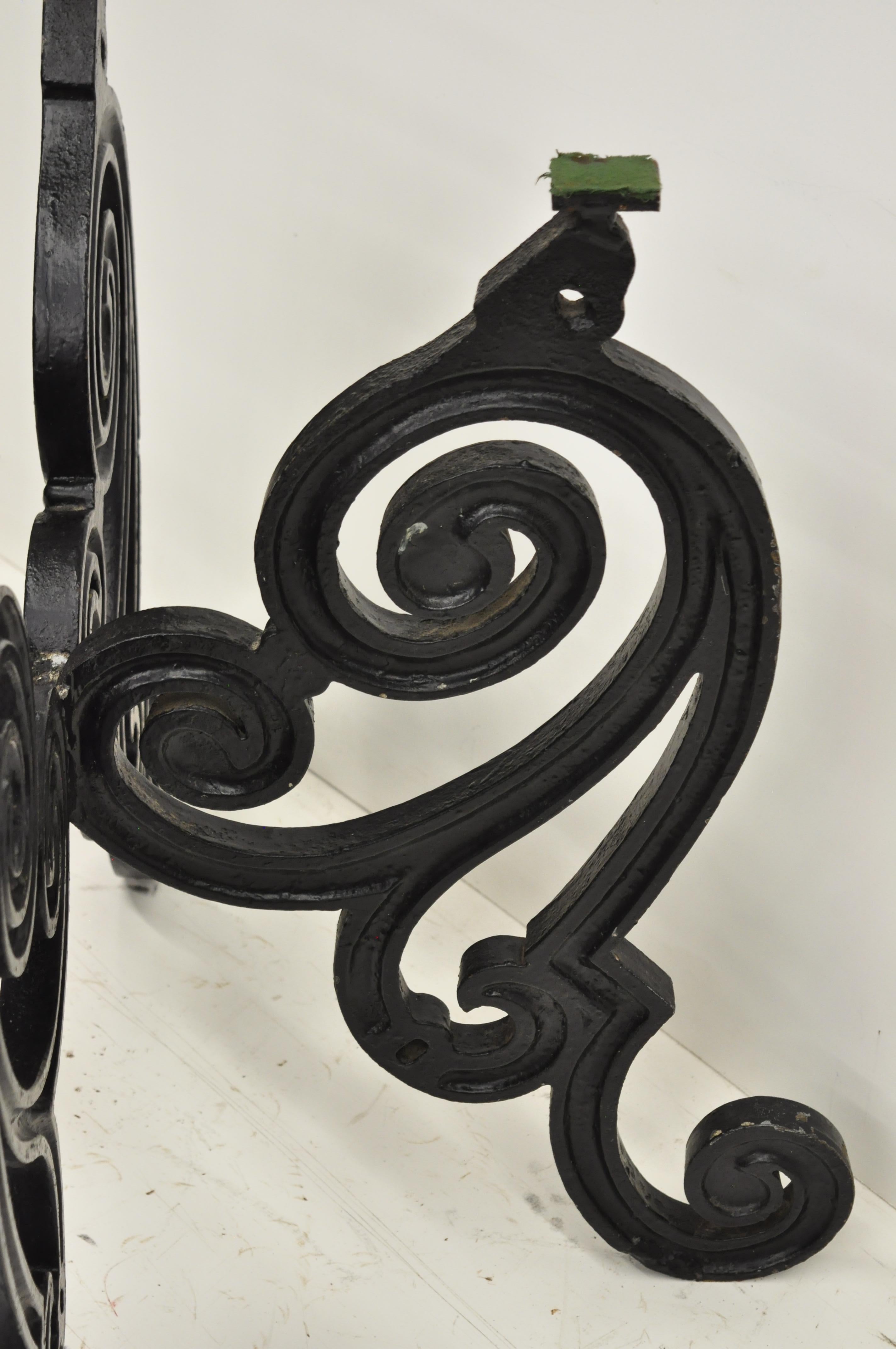 Cast Iron French Pastry Style Scrolling 