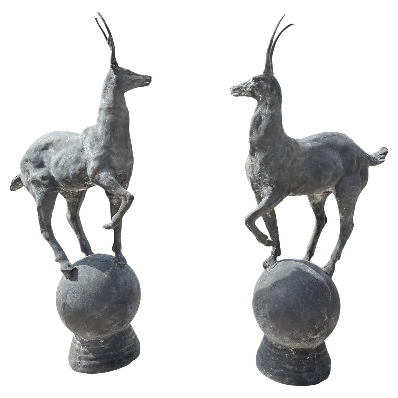 Gusseiserne Gartenhirsche aus dem Vereinigten Königreich