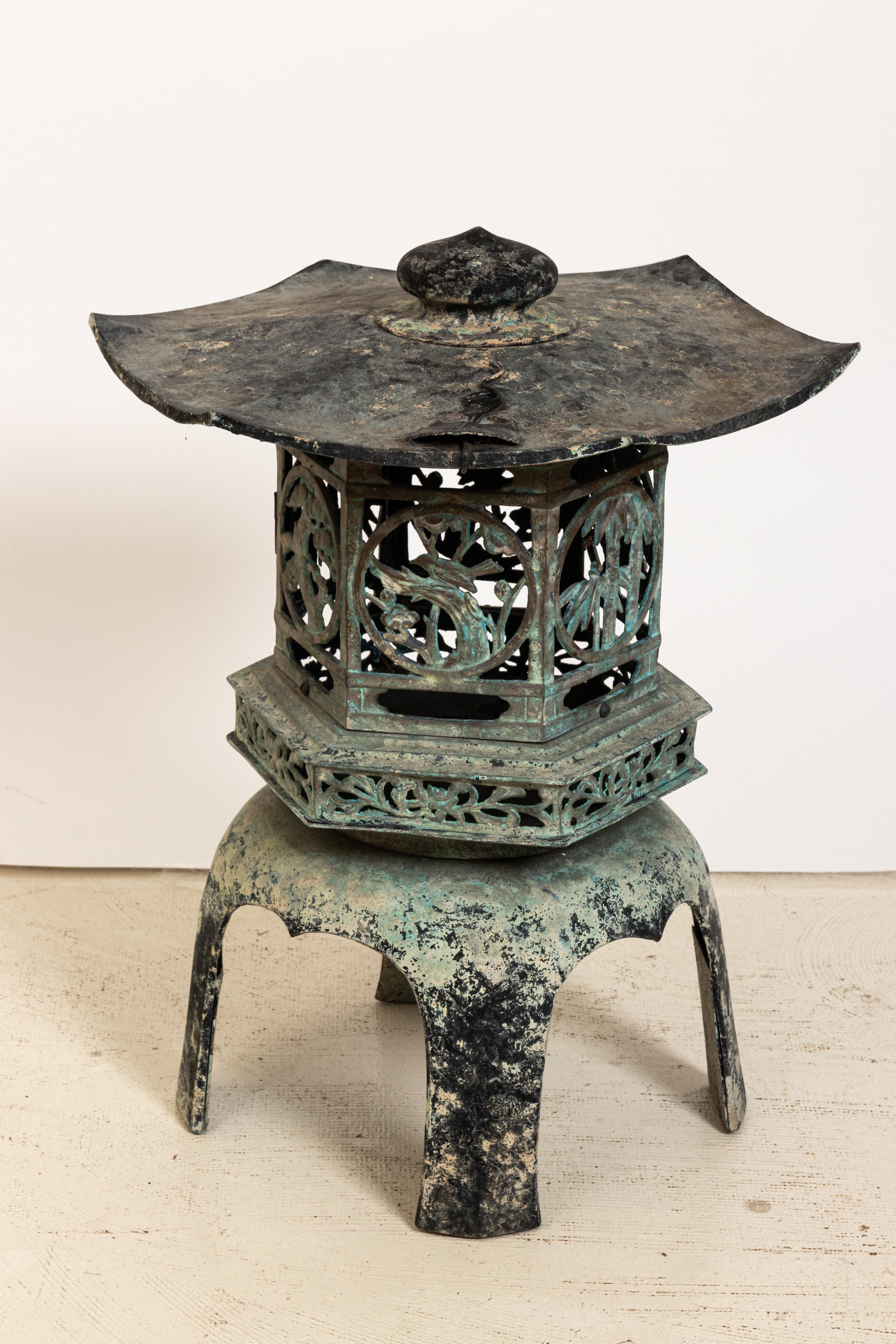 Cast Iron Garden Pagoda Candleholder 1