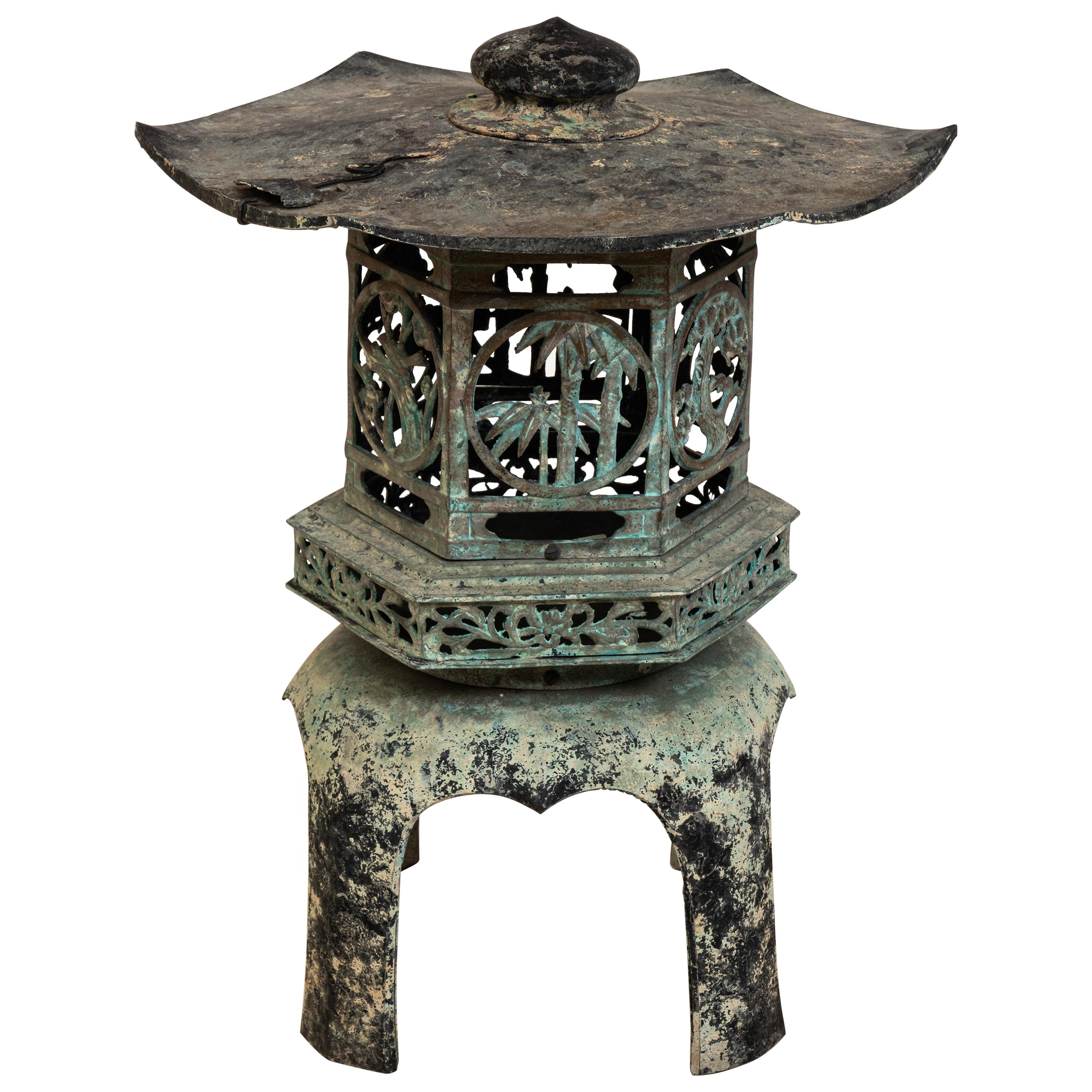 Cast Iron Garden Pagoda Candleholder