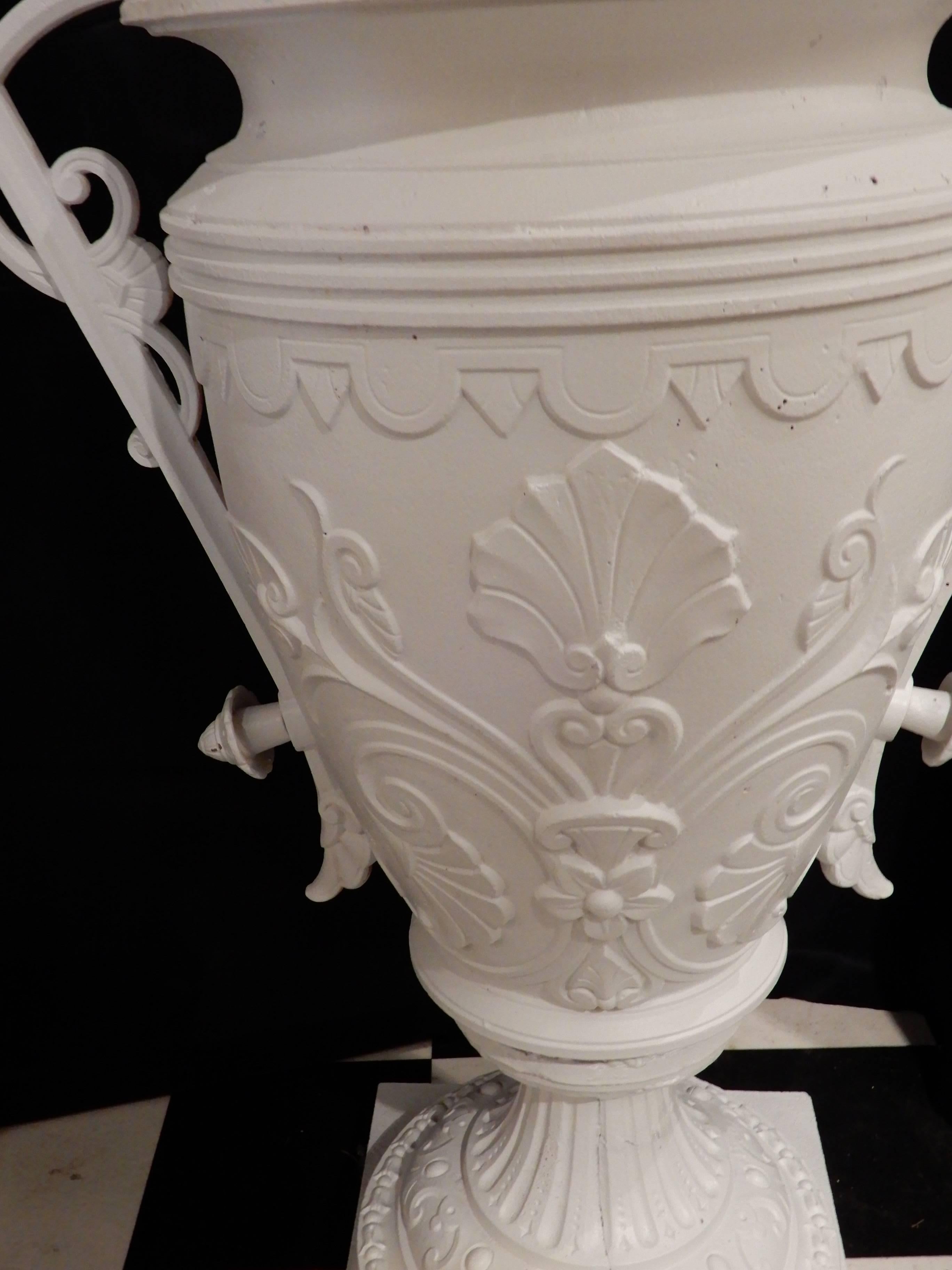 Cast Iron Garden Urns By Mott New York, circa 1880 For Sale 2