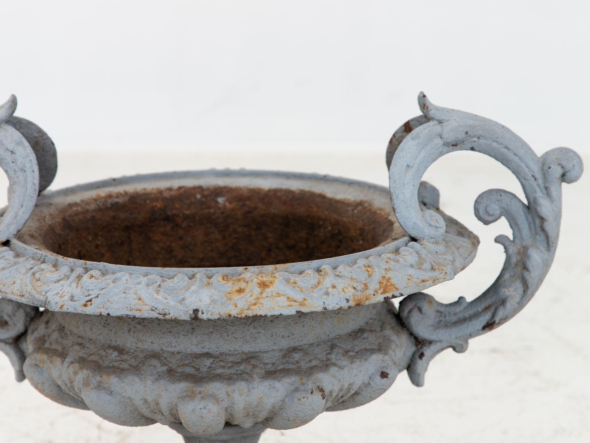 19th Century Cast Iron Gray Urn For Sale