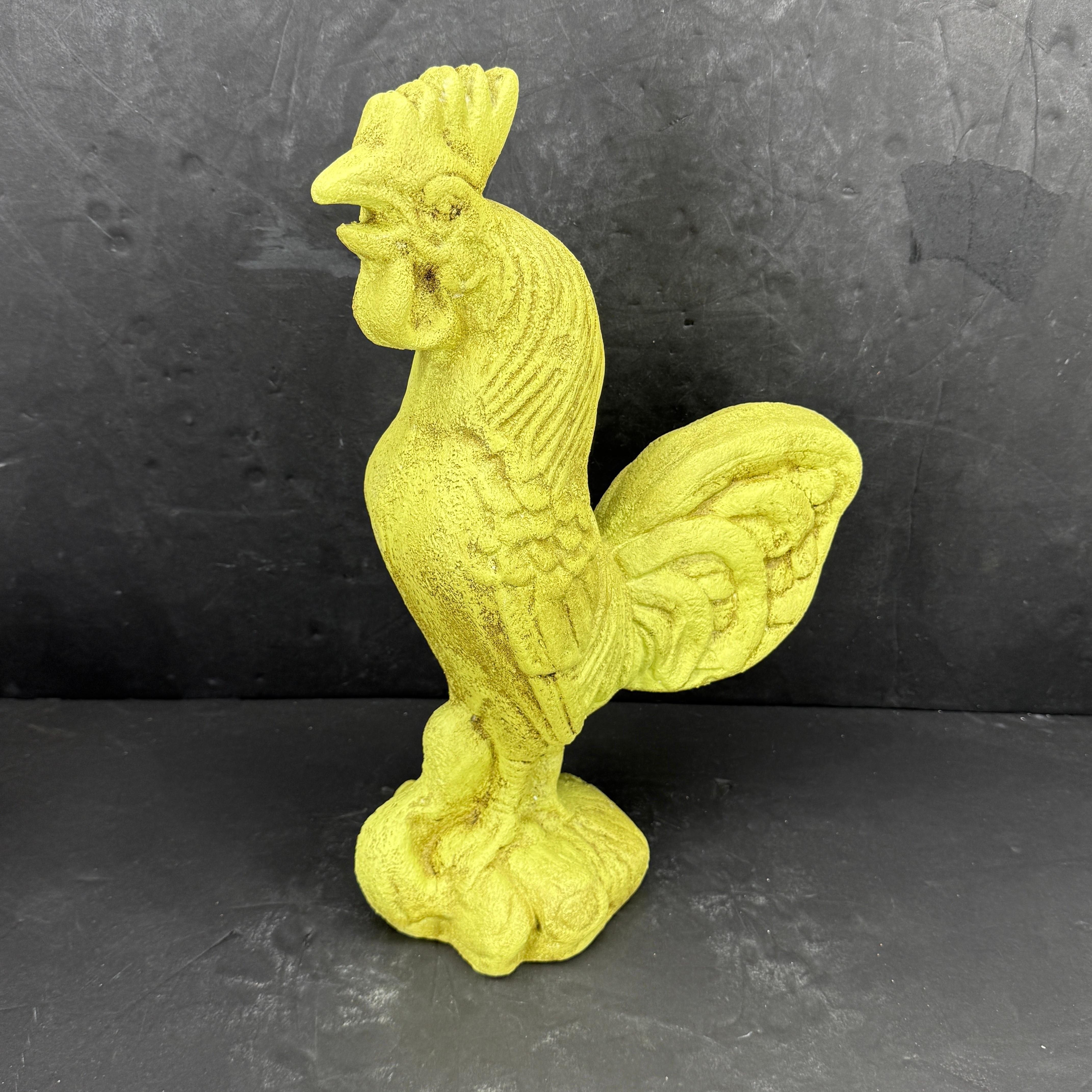 Sculpture de coq en fonte peinte en vert Butoir de porte en vente 3