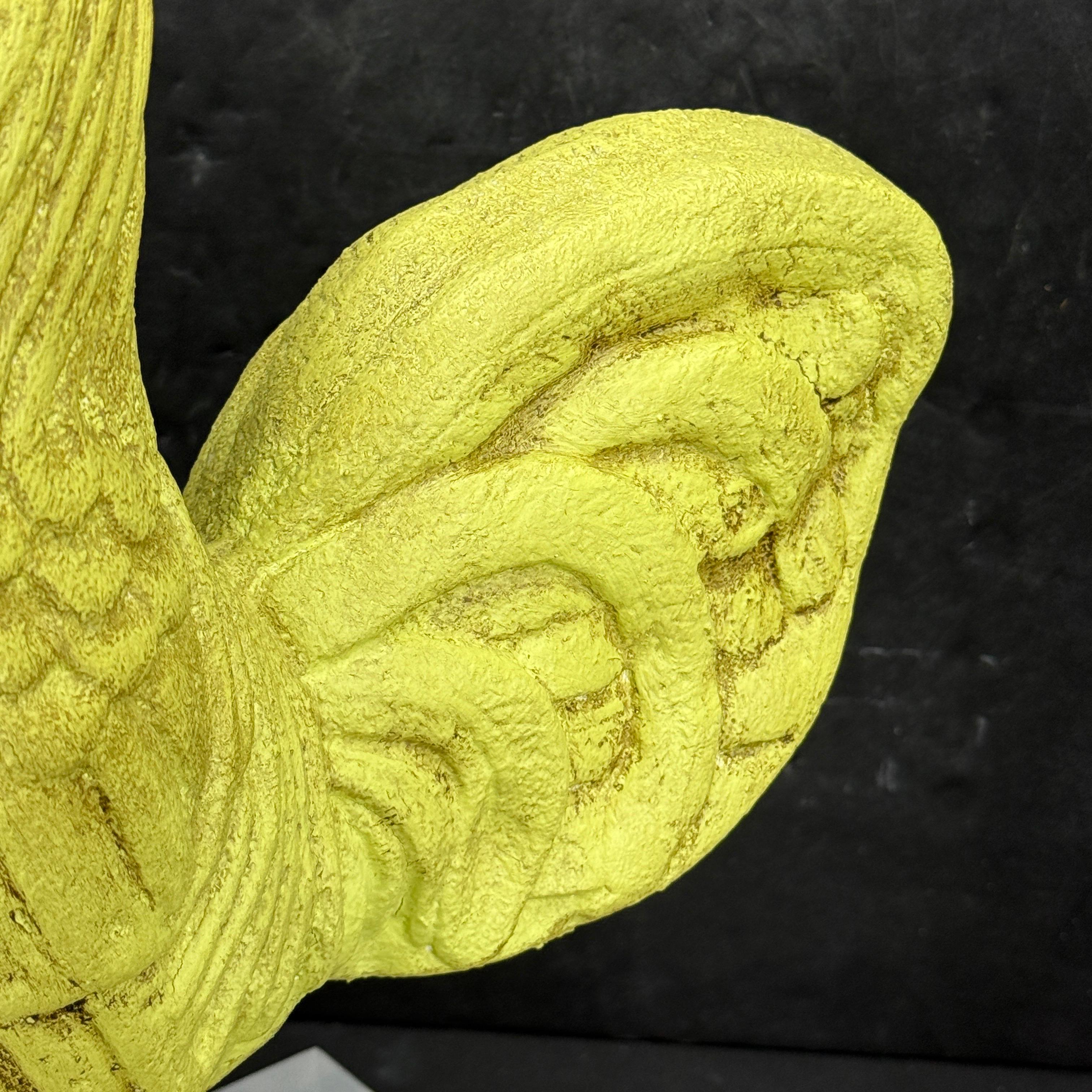 Artisanat Sculpture de coq en fonte peinte en vert Butoir de porte en vente
