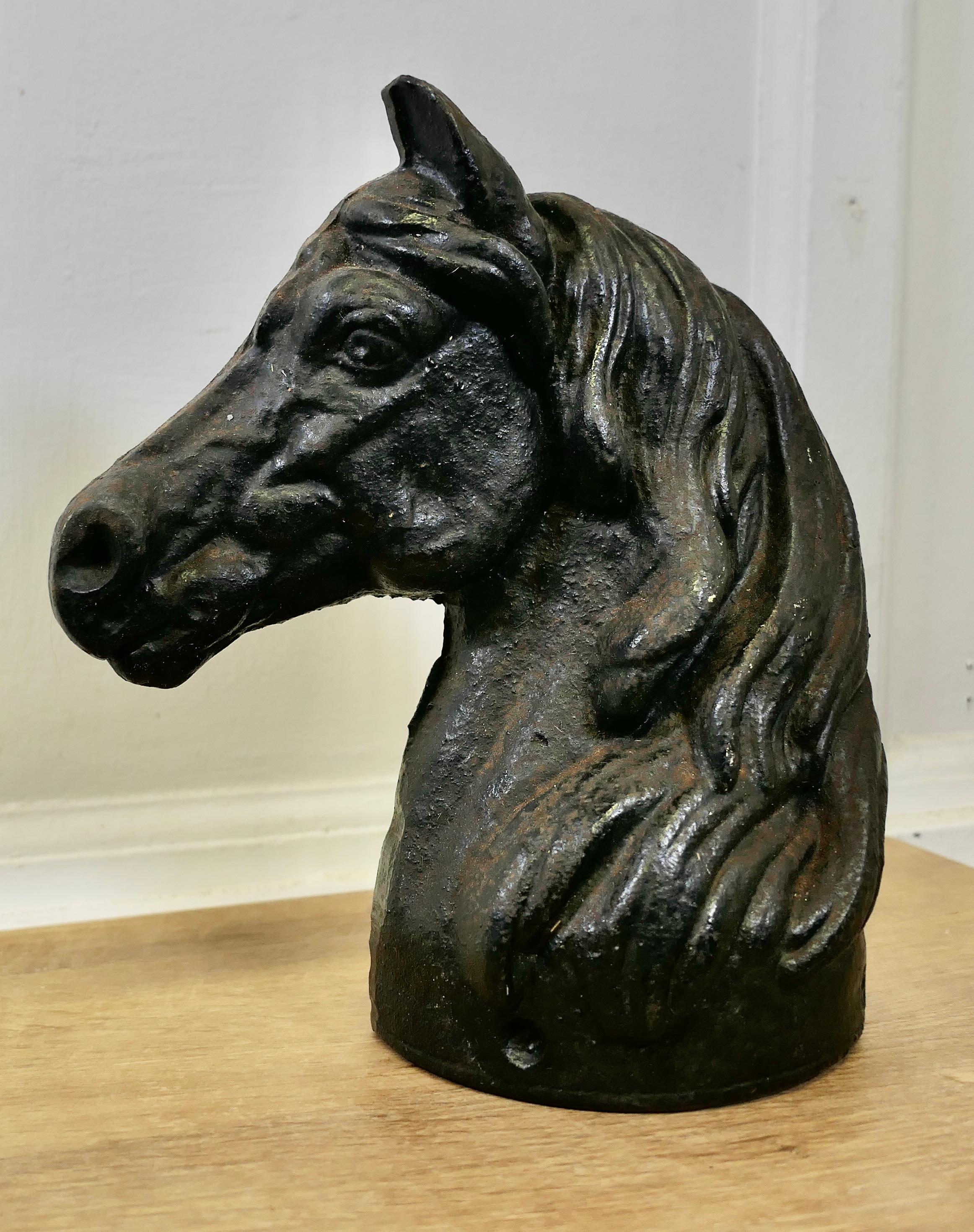 Cast Iron Half Horse Head, Door Stop    In Good Condition For Sale In Chillerton, Isle of Wight