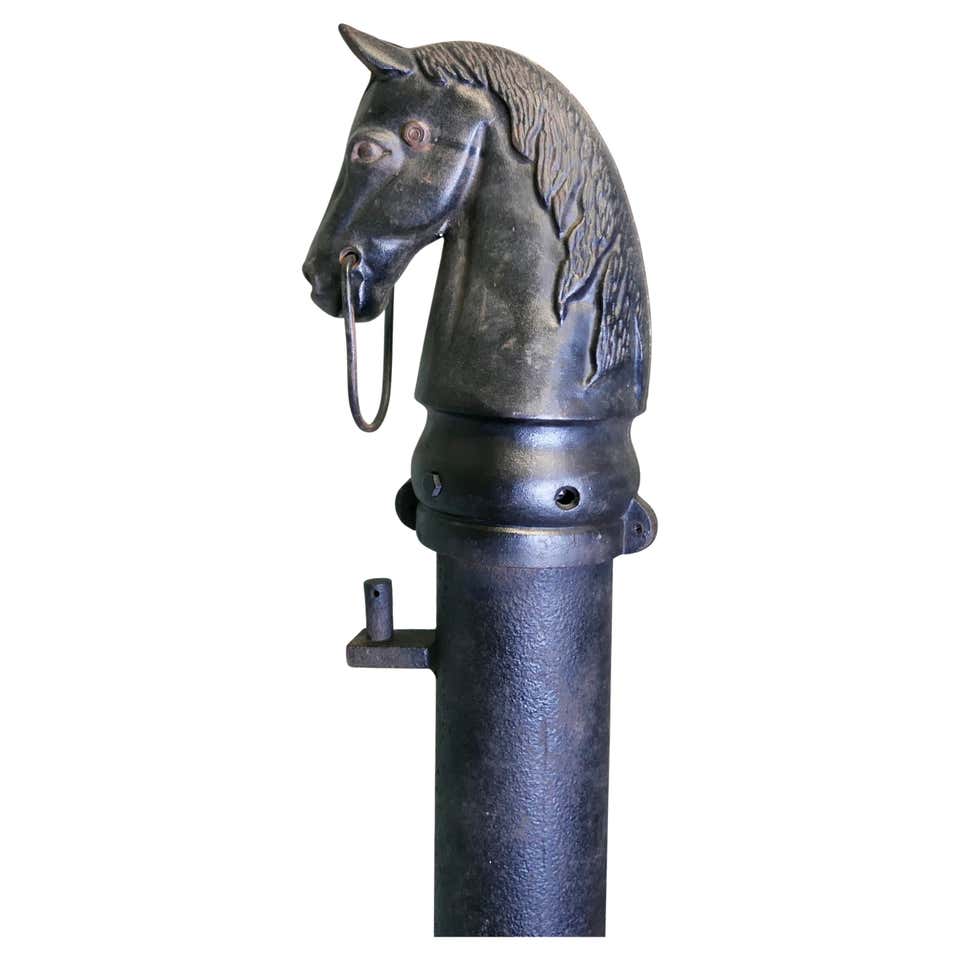 American Cast Iron and Painted Horse Head Fluted Ringed Hitching Post ...