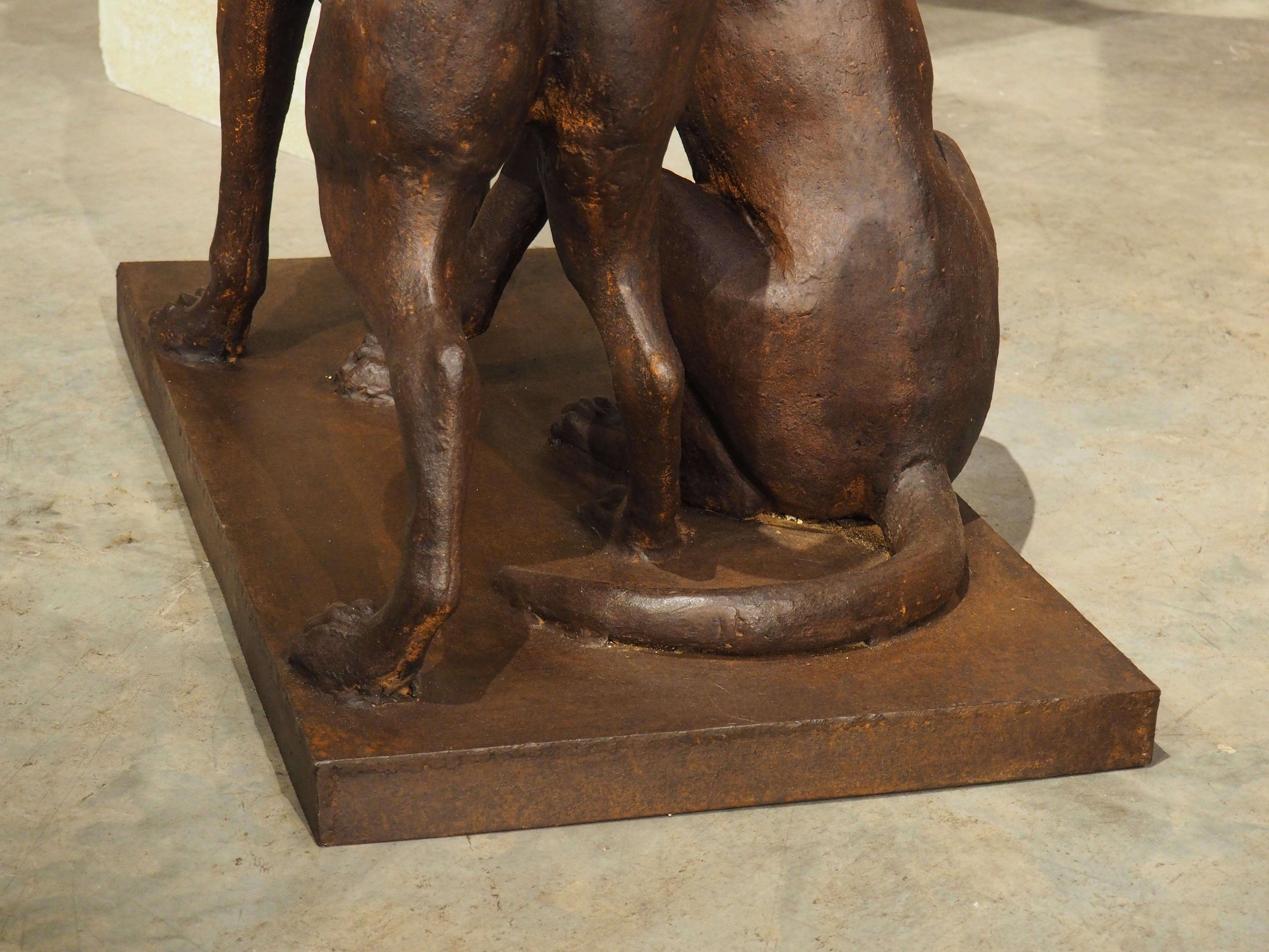 Statue von Jagdhunden aus Gusseisen, Seduisant und Lumineau, nach Auguste Cain im Angebot 13