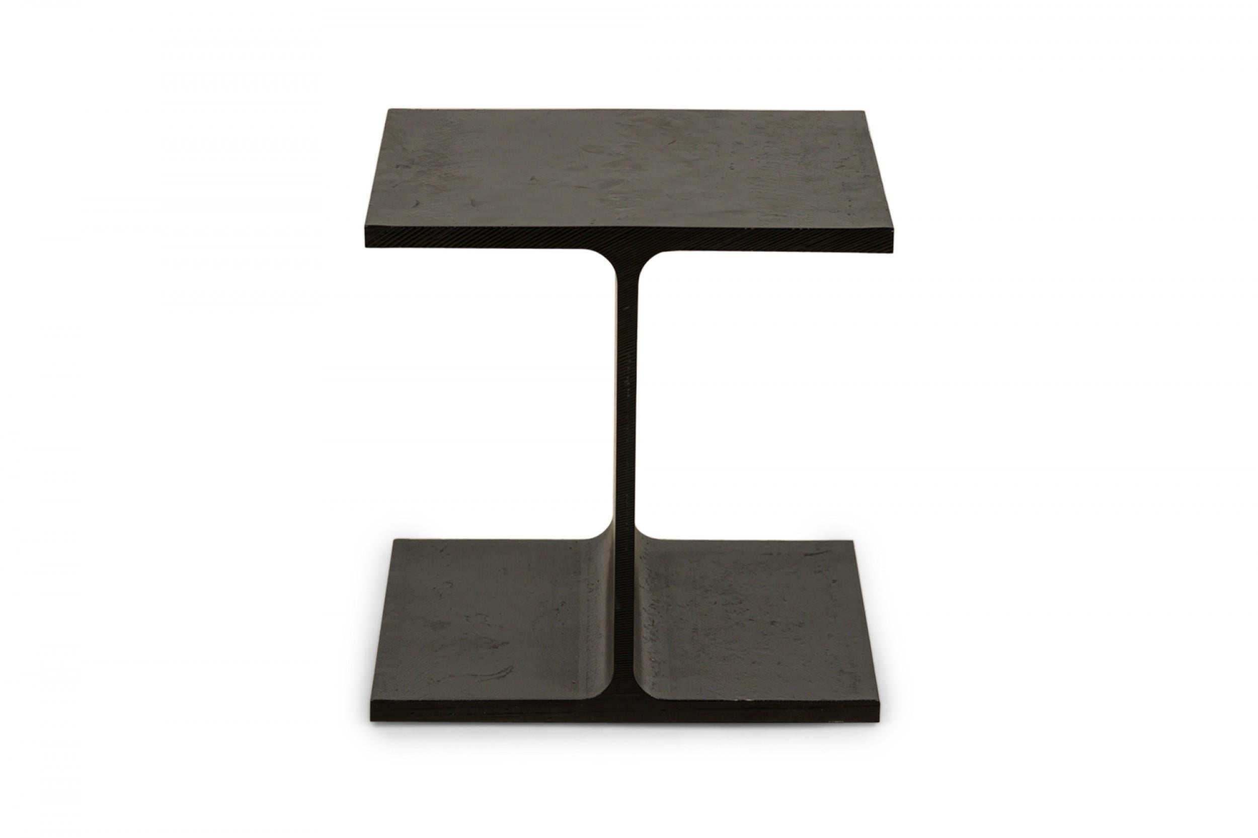 Beistelltisch „I-Beam“ aus Gusseisen (Hersteller von Ward Bennett) (Gegossen) im Angebot