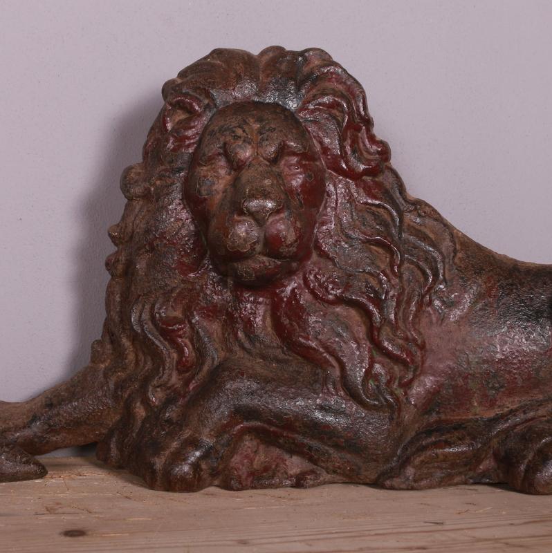 Lion et licorne en fonte Bon état - En vente à Leamington Spa, Warwickshire