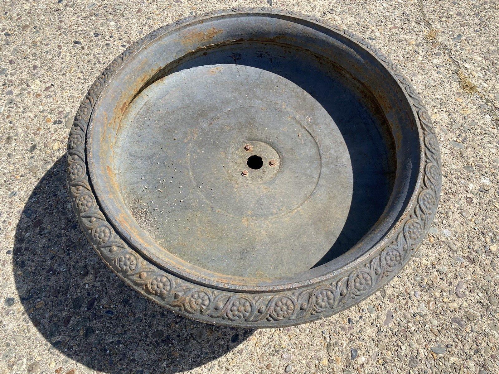 round low planter