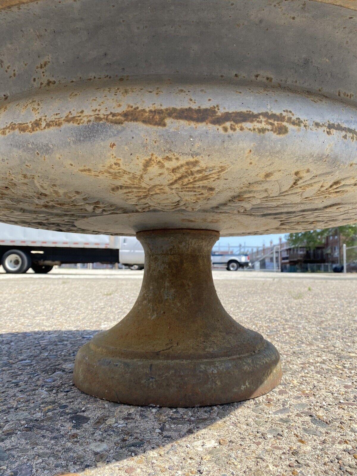 Cast Iron Low and Wide Round French Style Outdoor Garden Planter In Good Condition For Sale In Philadelphia, PA