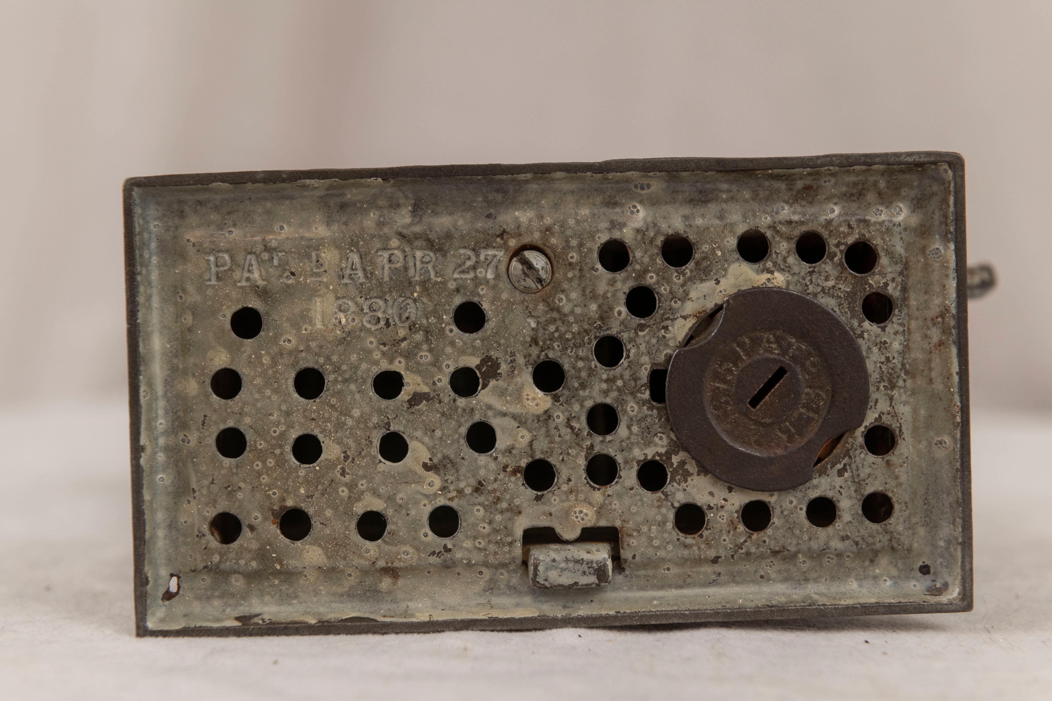 Banca meccanica Bulldog in ghisa, di J & E Stevens, anni 1890, tutta originale in vendita 1