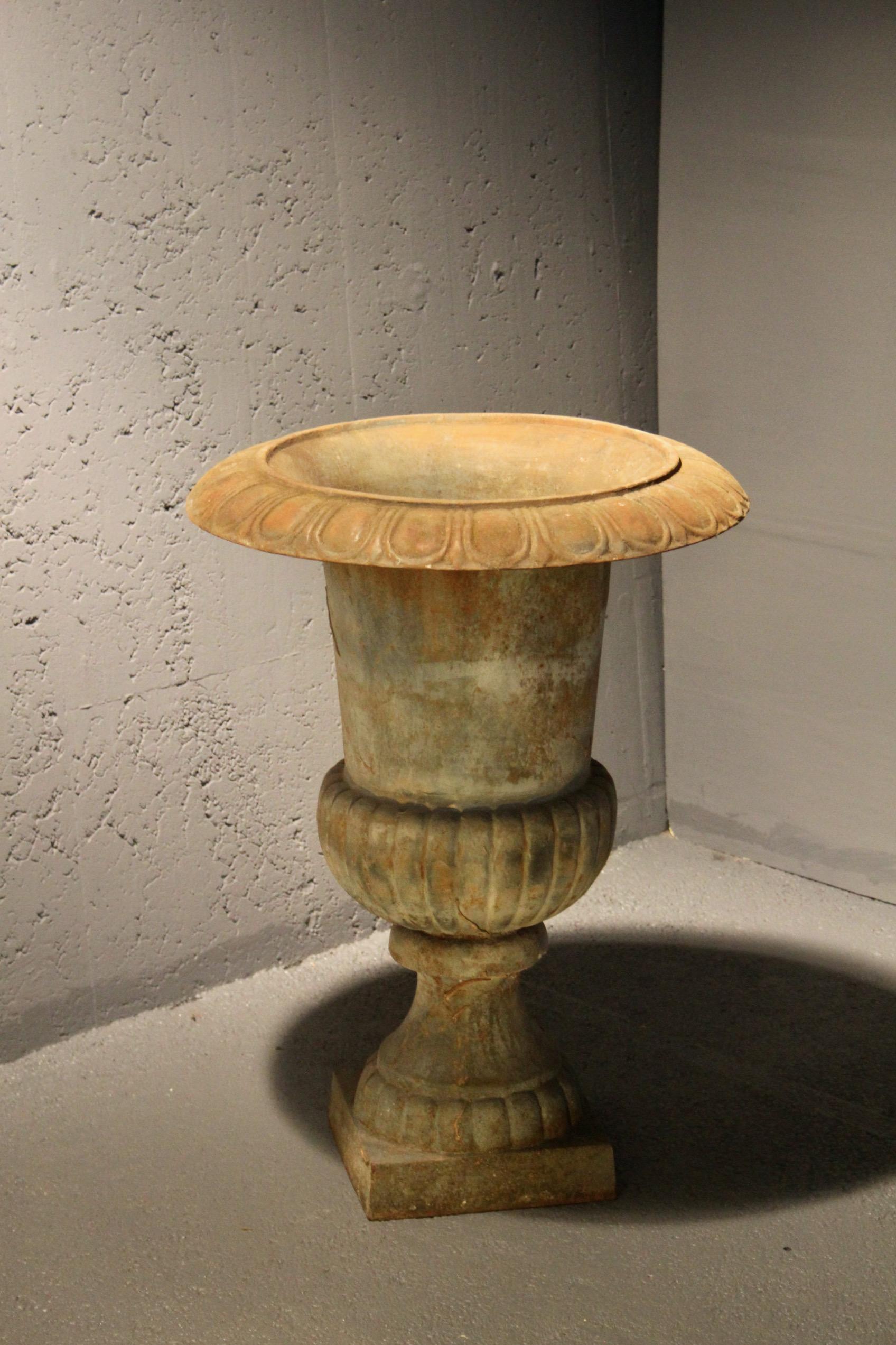 Cast iron Medici Vase For Sale 1