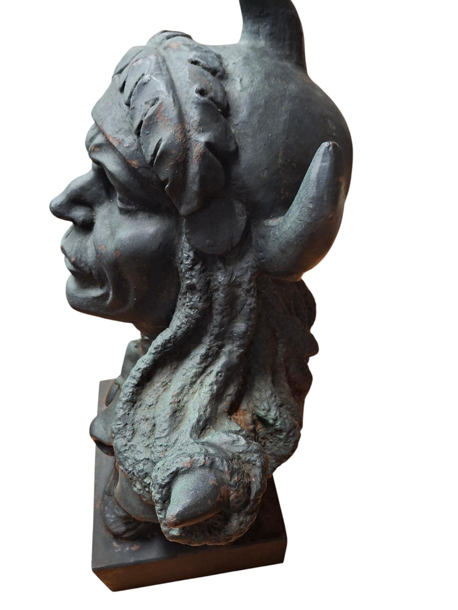 Cast Iron Native American Indian Chief Bust In Good Condition For Sale In San Francisco, CA