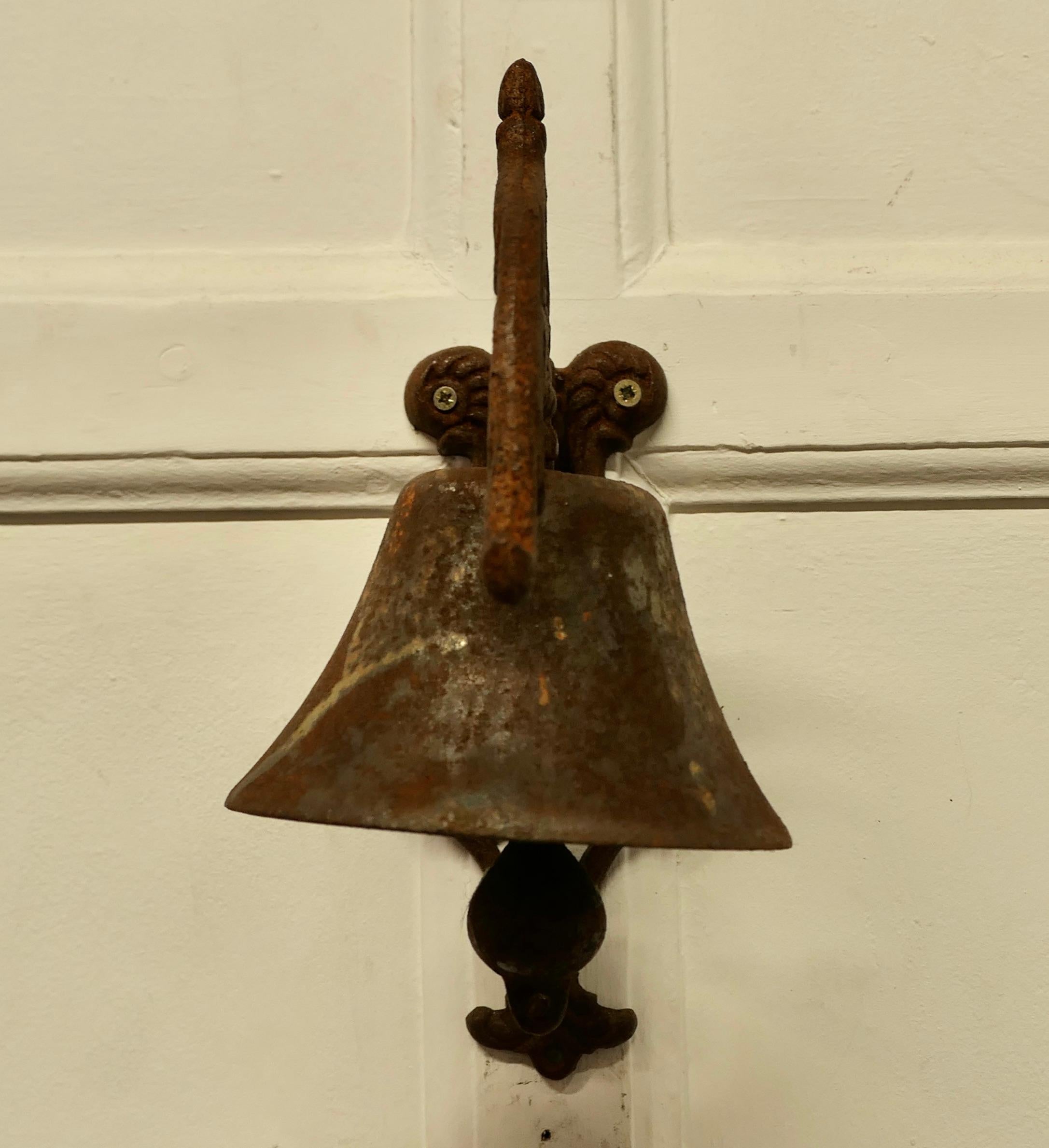  Cast Iron Out Door Bell on Bracket     In Good Condition For Sale In Chillerton, Isle of Wight