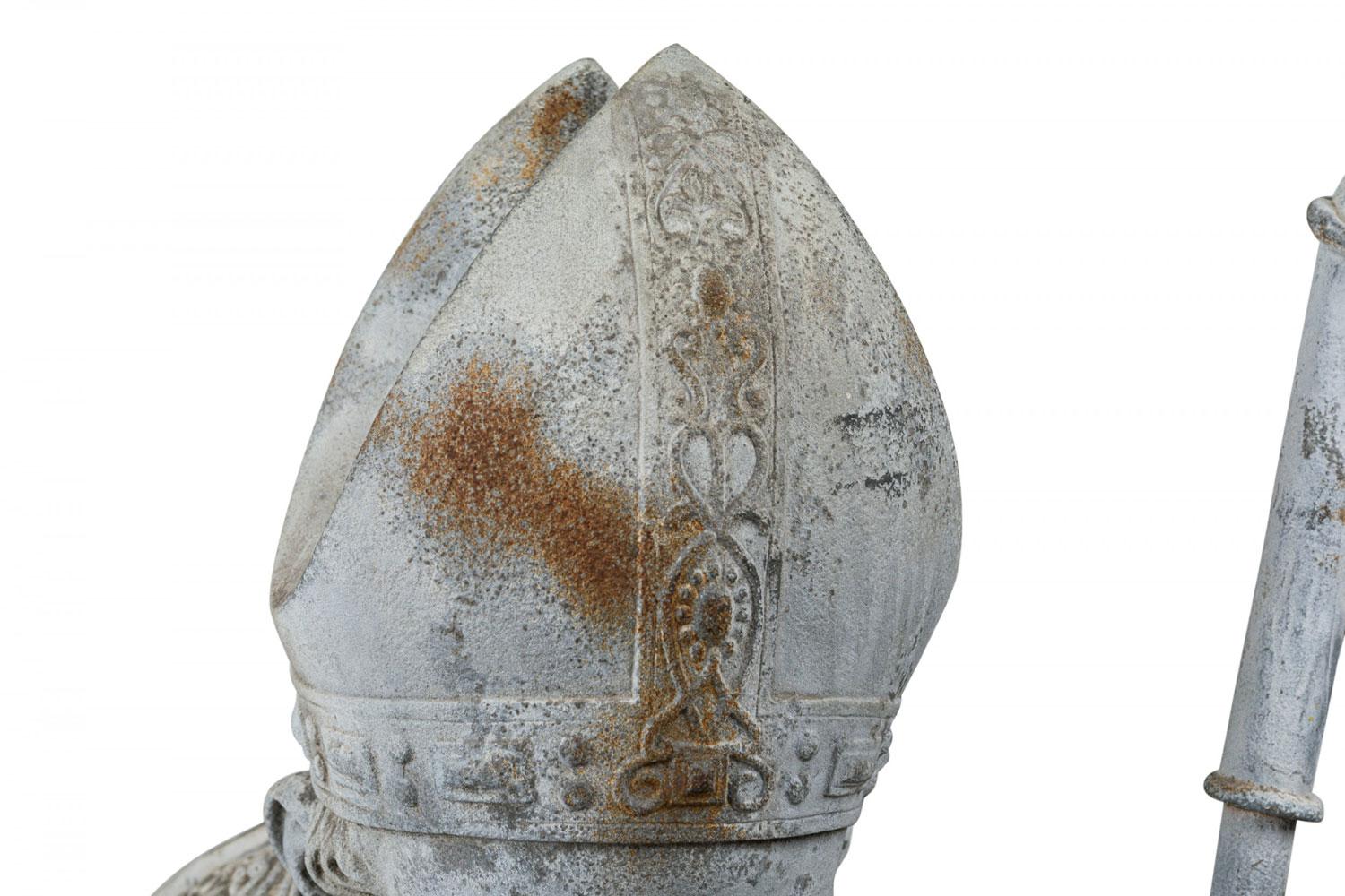 Statua di uomo santo in ghisa per esterni in vendita 1