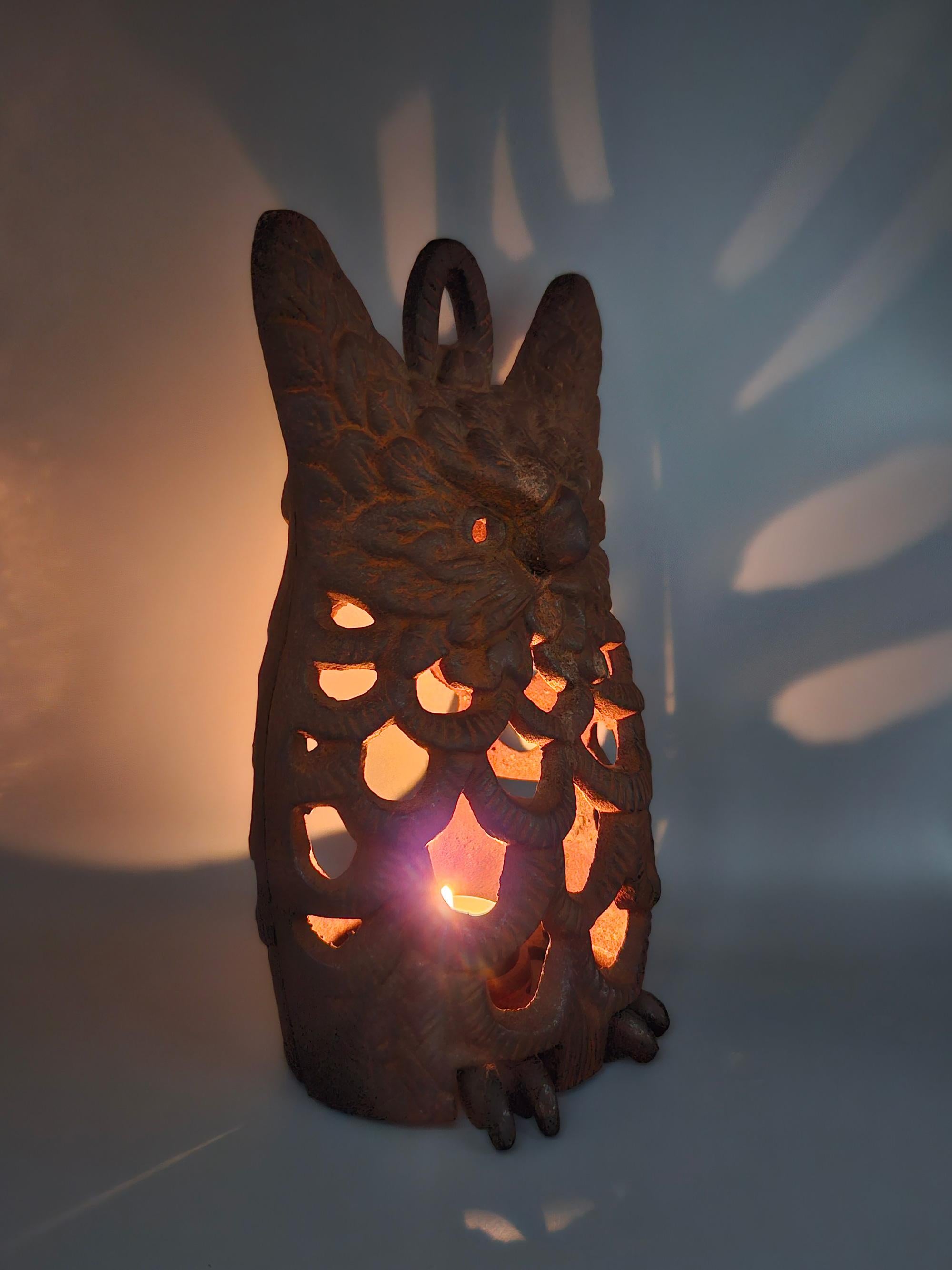 Cast Iron Owl Garden Lantern, Japan, Mid 20th Century For Sale 4