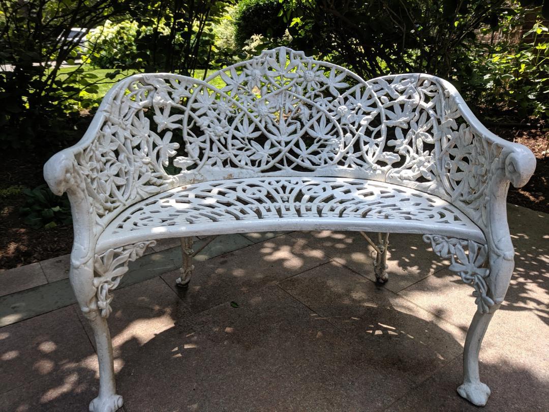Cast Iron Passion Flower Bench In Good Condition For Sale In Long Island, NY