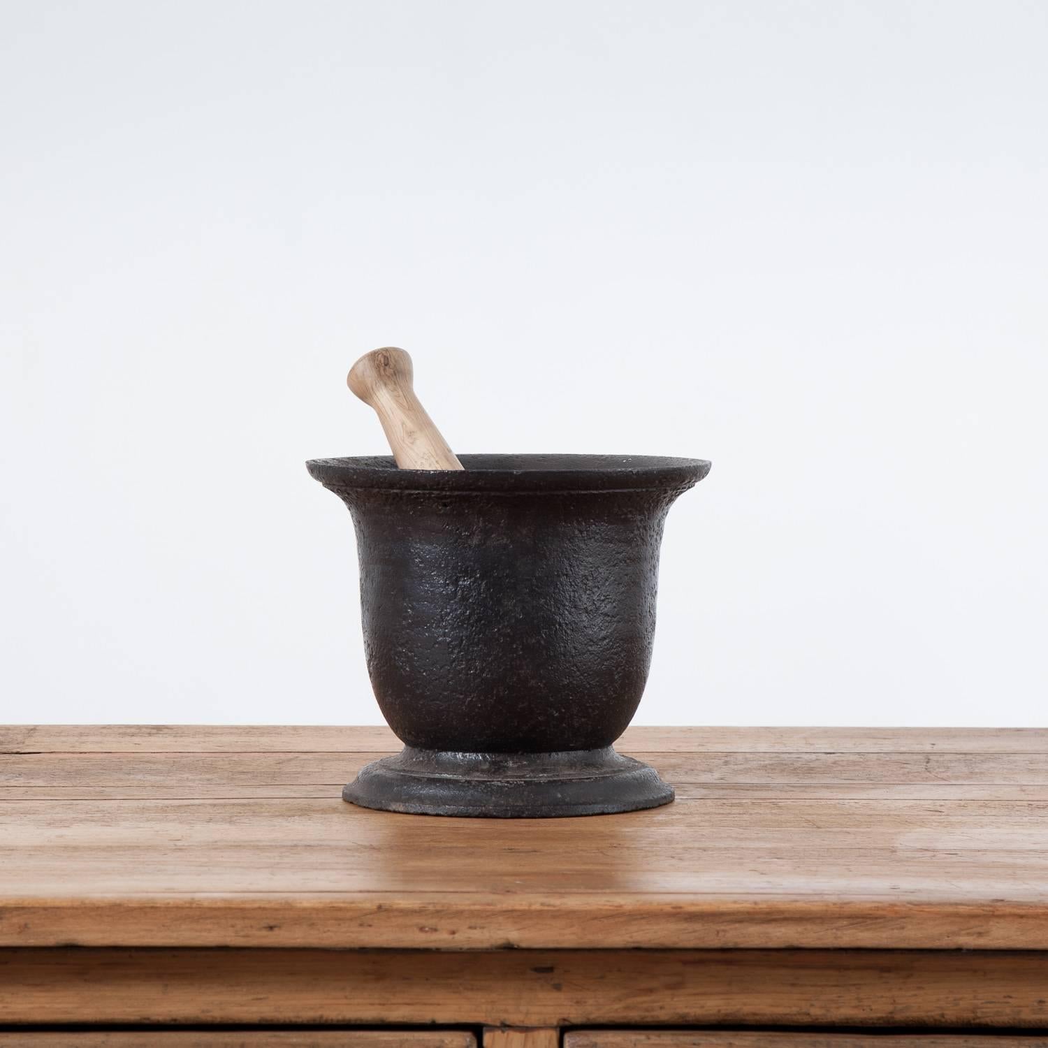 cast iron mortar and pestle