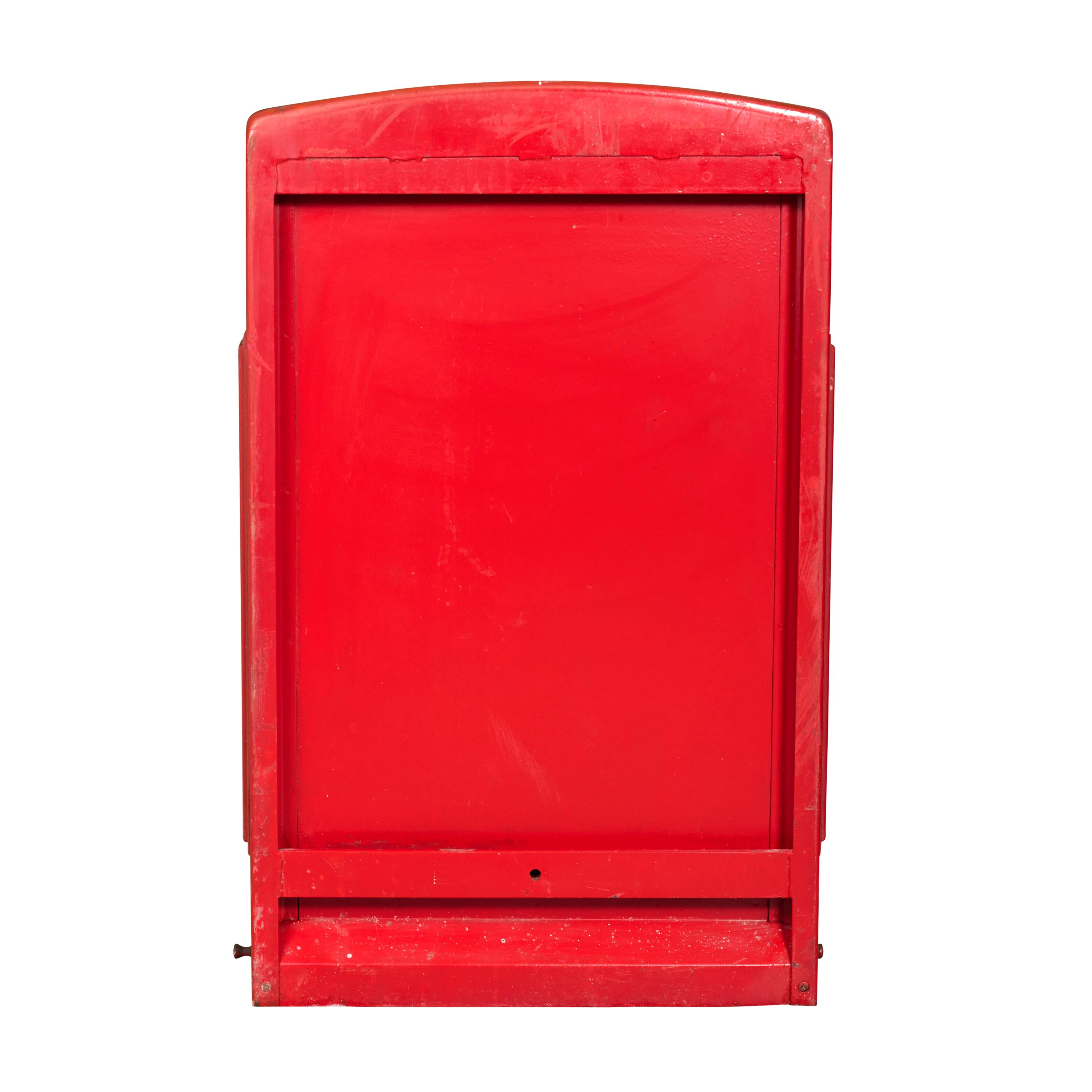 Cast Iron Post Letter Box In Good Condition For Sale In Chicago, IL