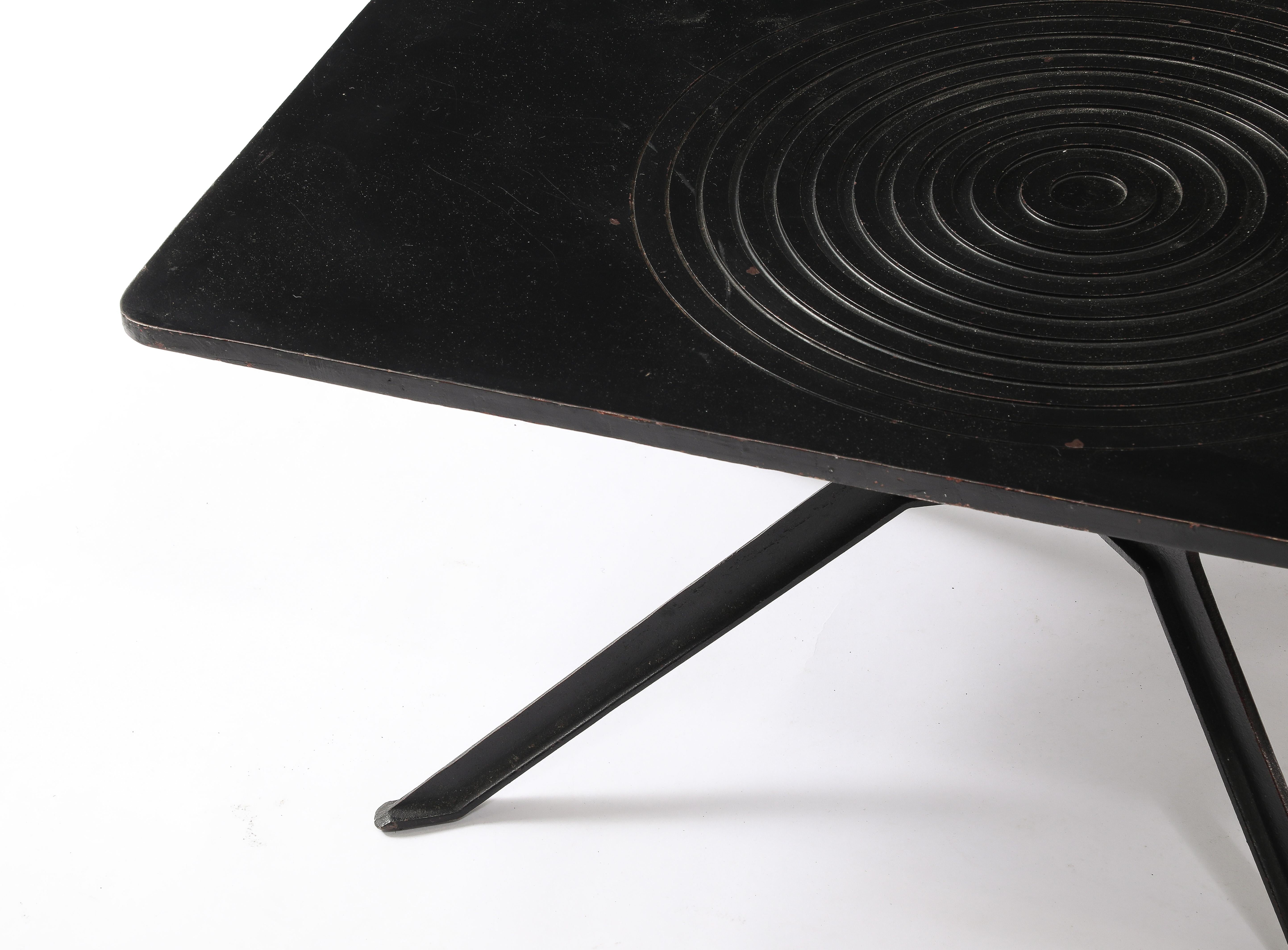 Table d'extrémité en fonte, Belgique, années 1960 en vente 7