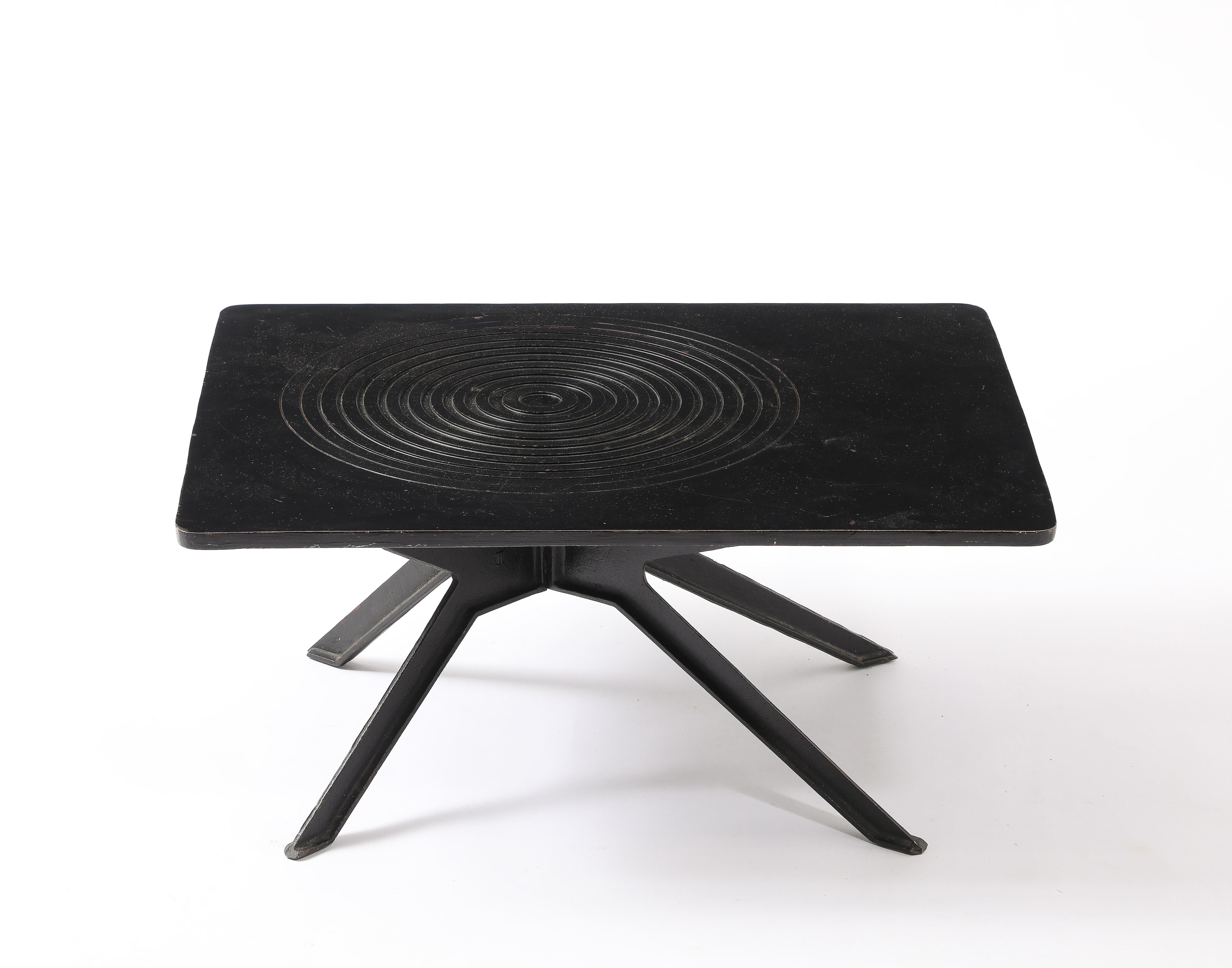 Mid-Century Modern Table d'extrémité en fonte, Belgique, années 1960 en vente