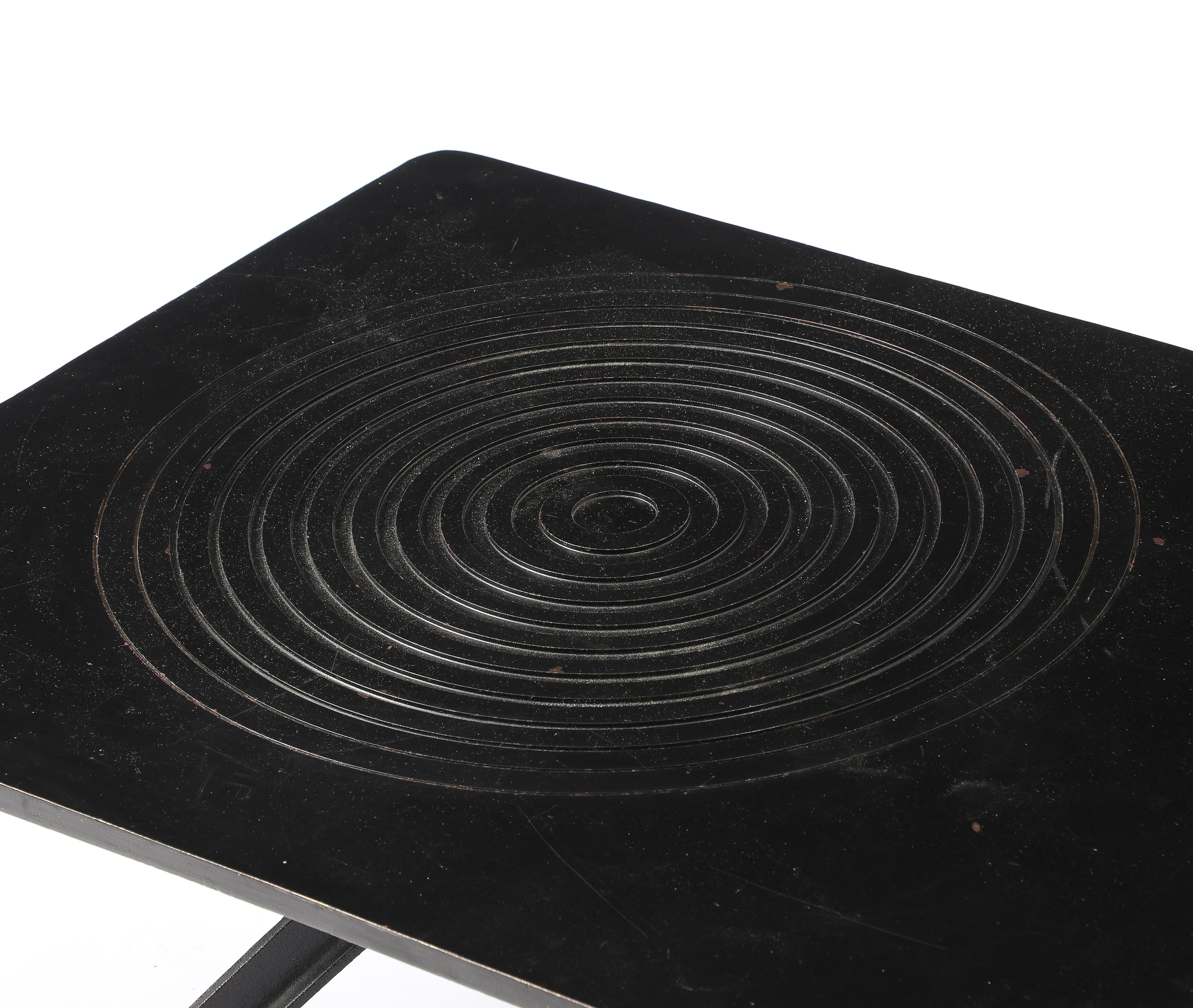 Fer Table d'extrémité en fonte, Belgique, années 1960 en vente
