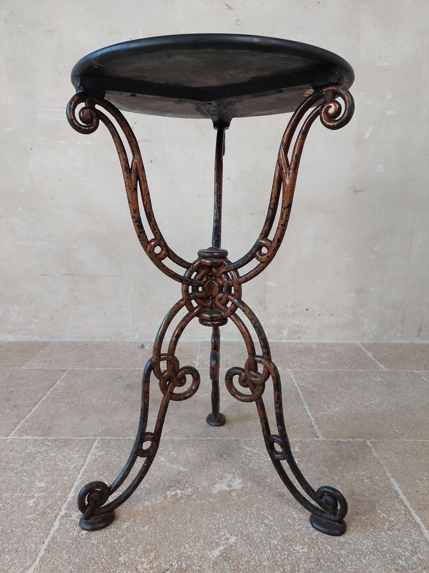 Cast iron round bistro table with inlaid (intarsia) marble mosaic For Sale 3