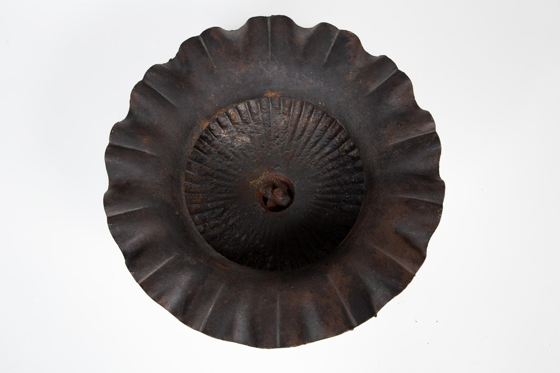 Moulage Urne de jardin en fonte, vers 1920 en vente