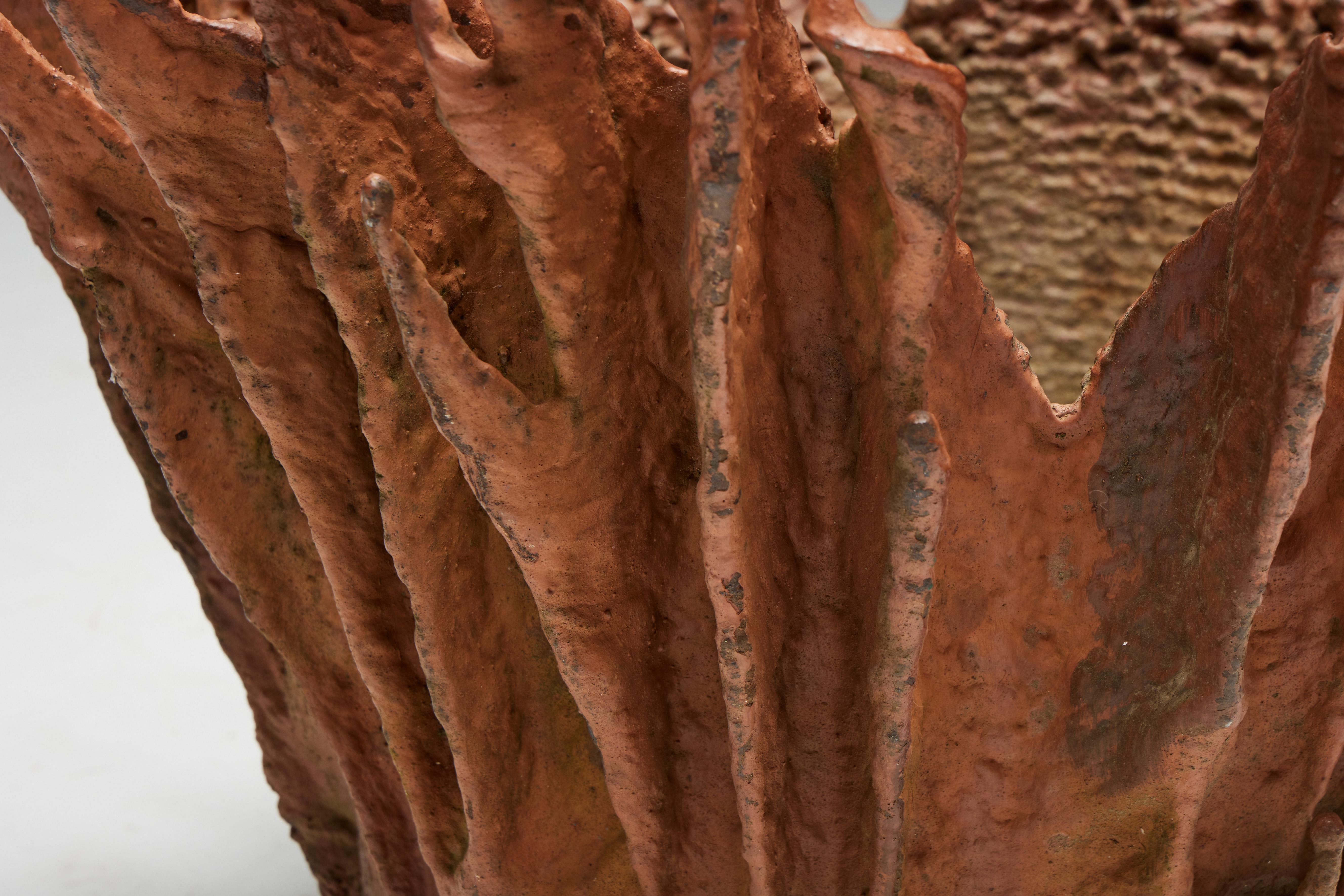 Escultura de hierro fundido, Bélgica, años 60 Europeo en venta