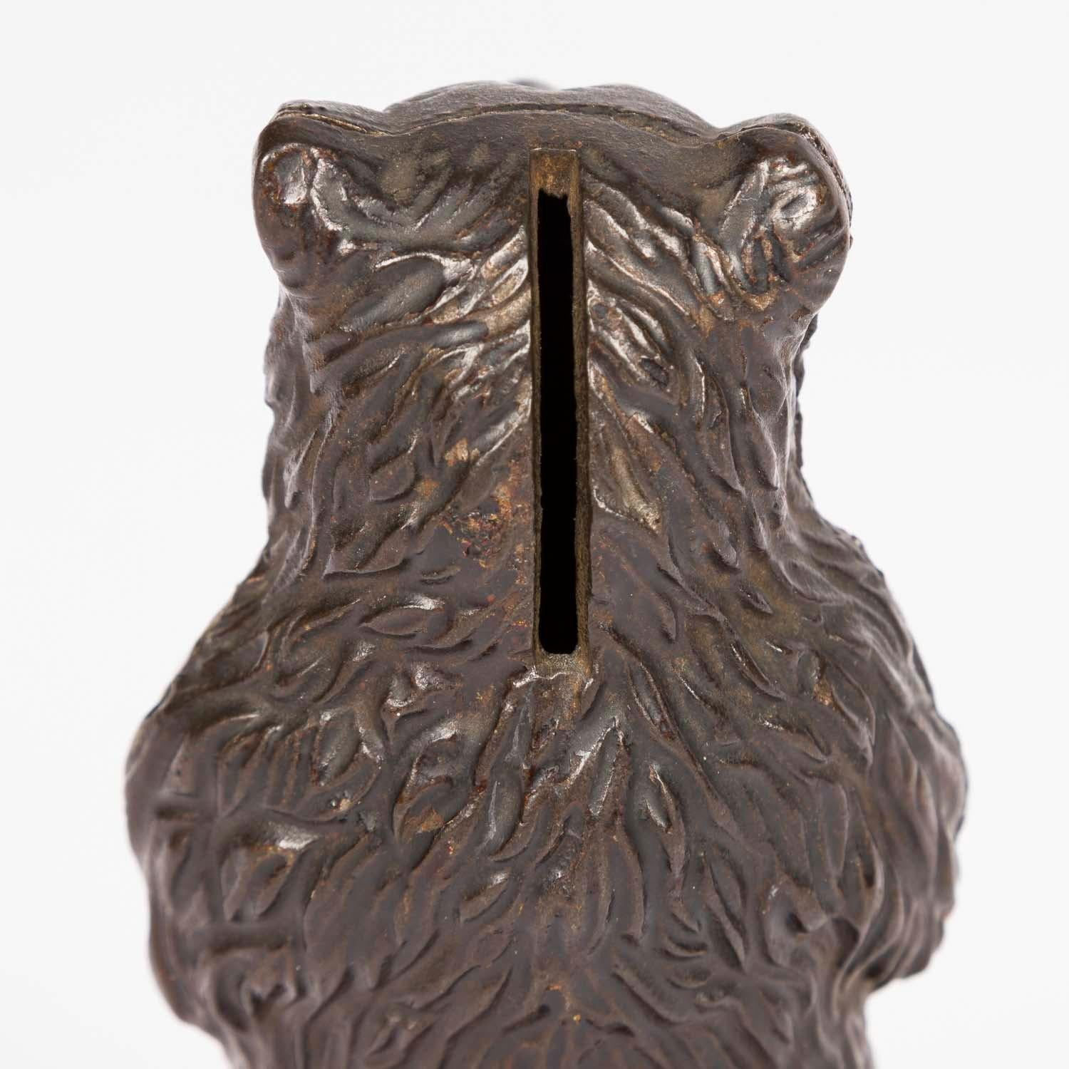 Cast iron standing bear money box by John Harper & Co In Good Condition For Sale In London, GB