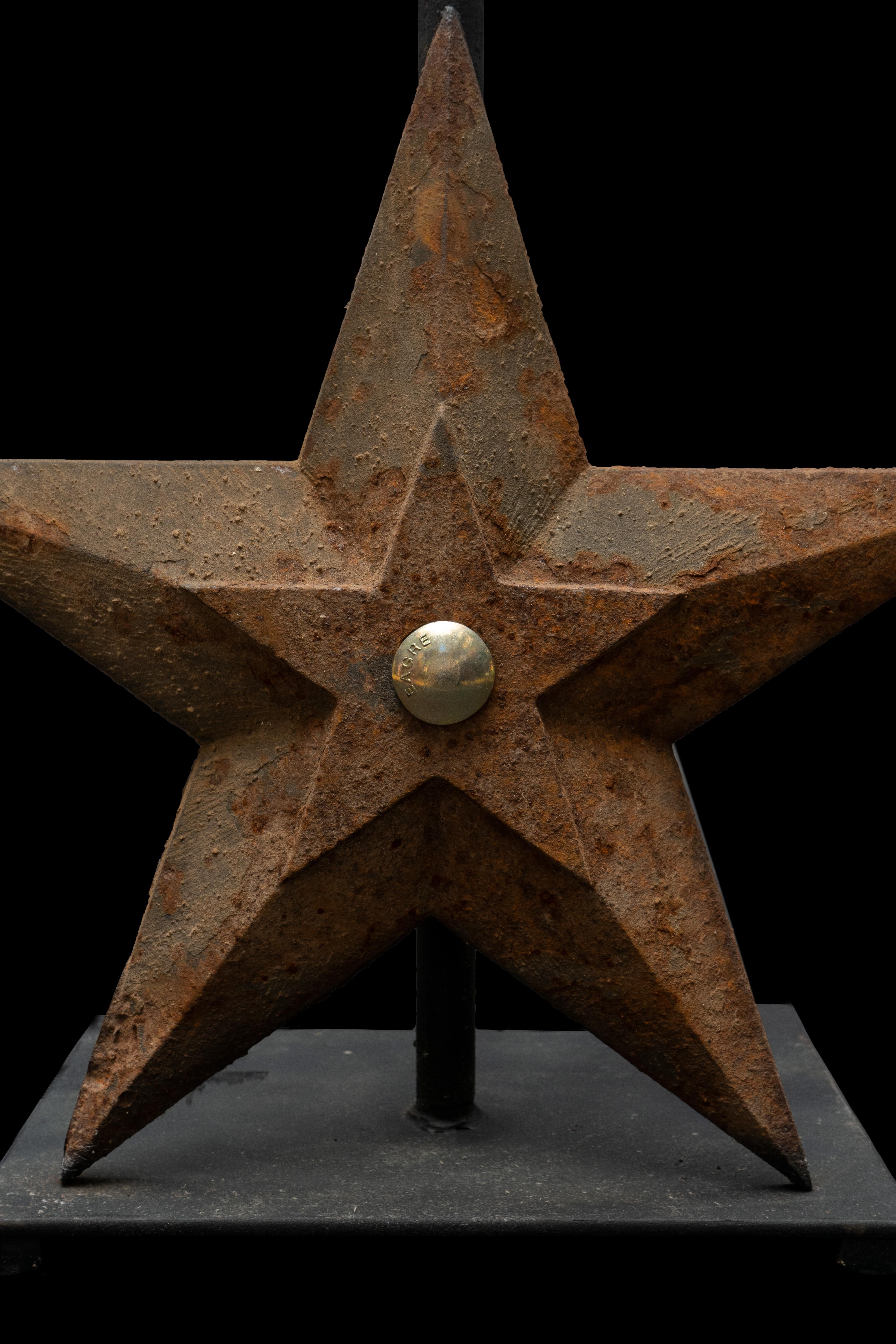 Cast Iron Star Lamp In Excellent Condition In New York, NY