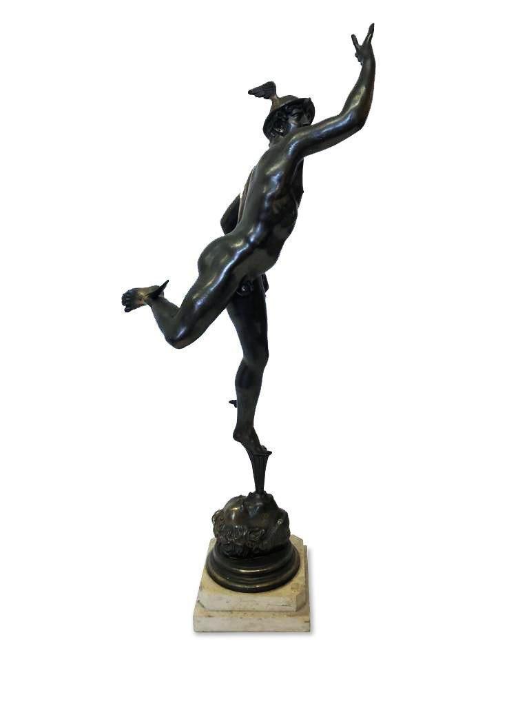 Estatua de Mercurio de Hierro Fundido 1
