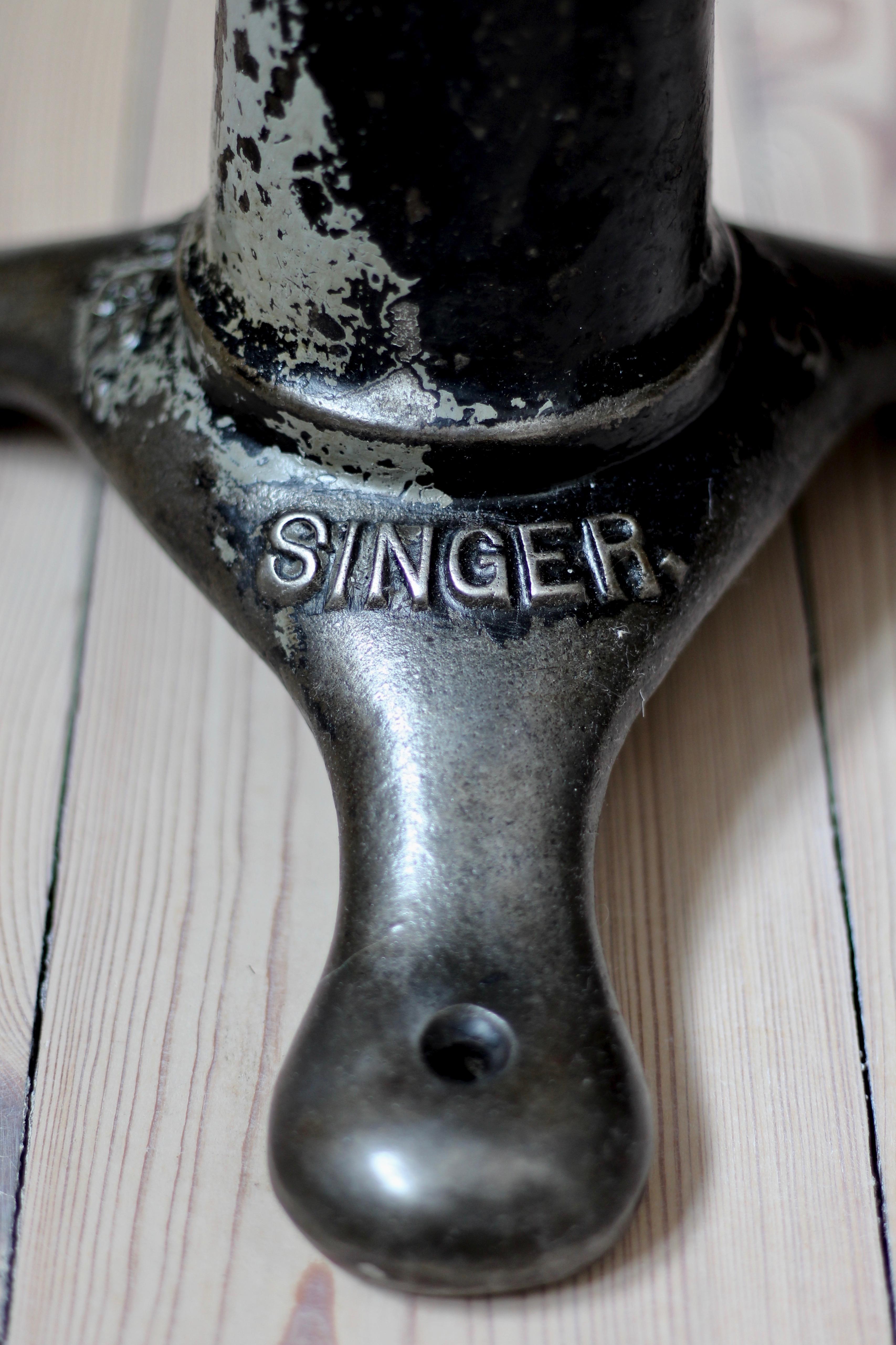 singer stool